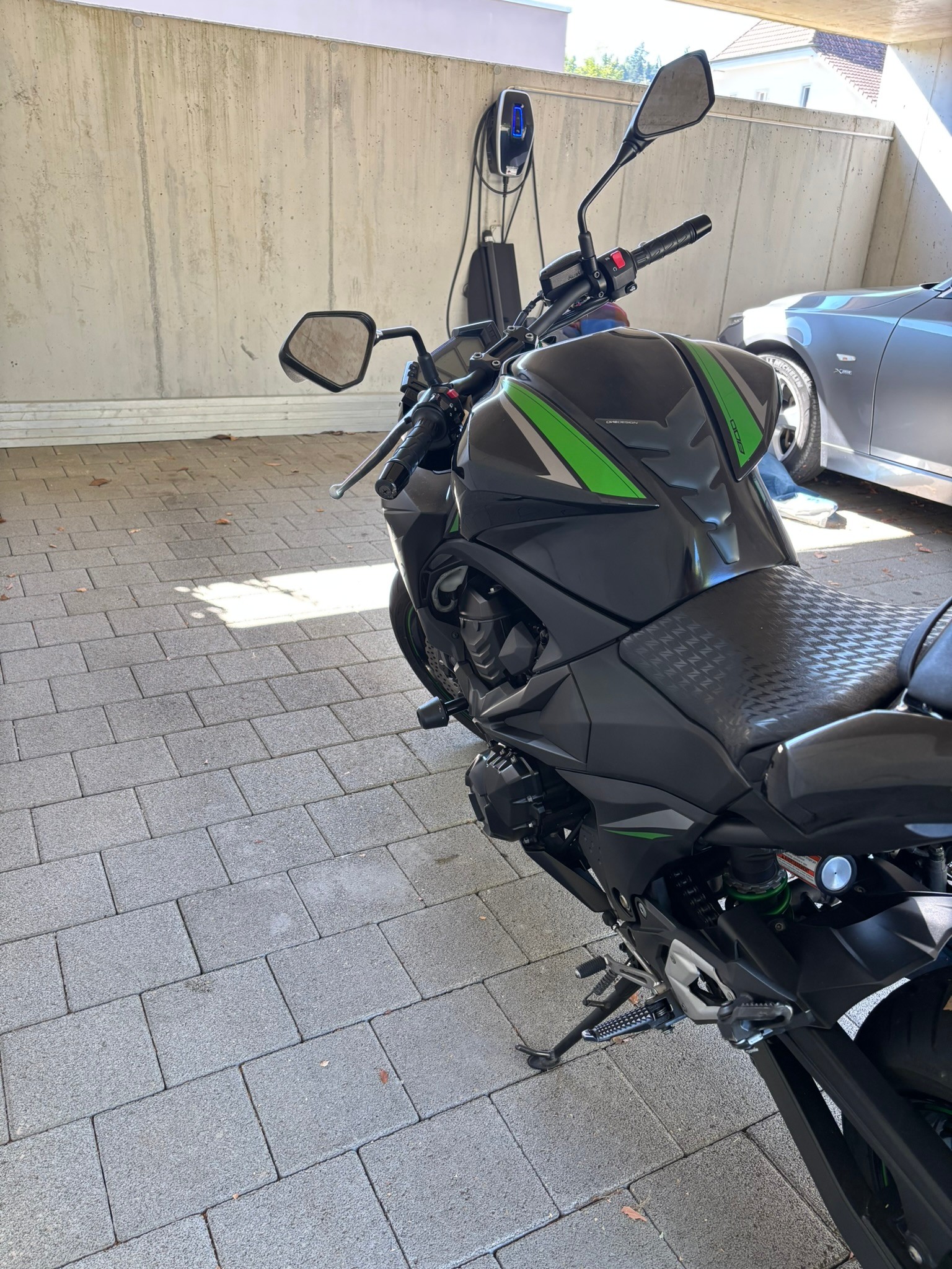 KAWASAKI Z 800 ABS-image-2