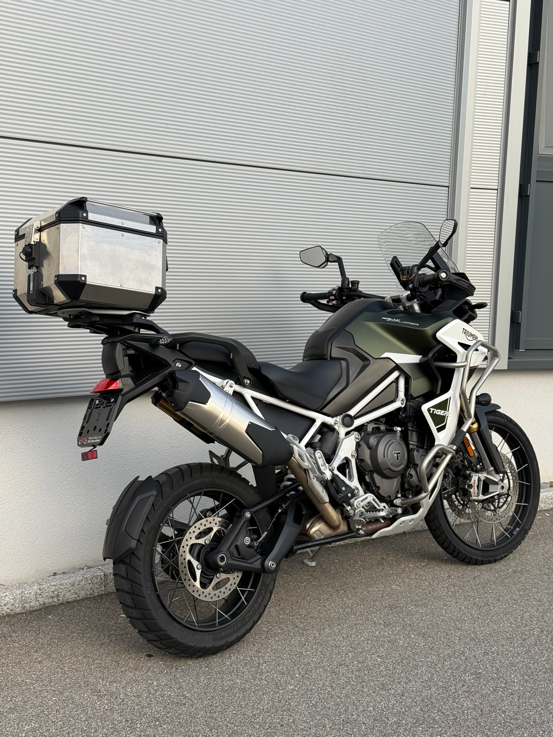 TRIUMPH Tiger 1200 Rally Explorer-showroom-element-2