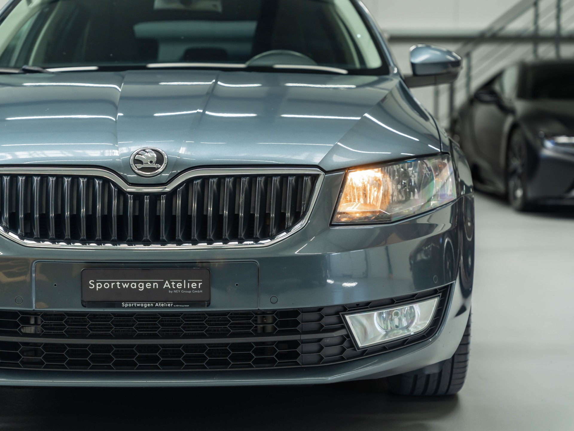 SKODA Octavia Combi 1.8 TSI Elegance 4x4 DSG-image-13