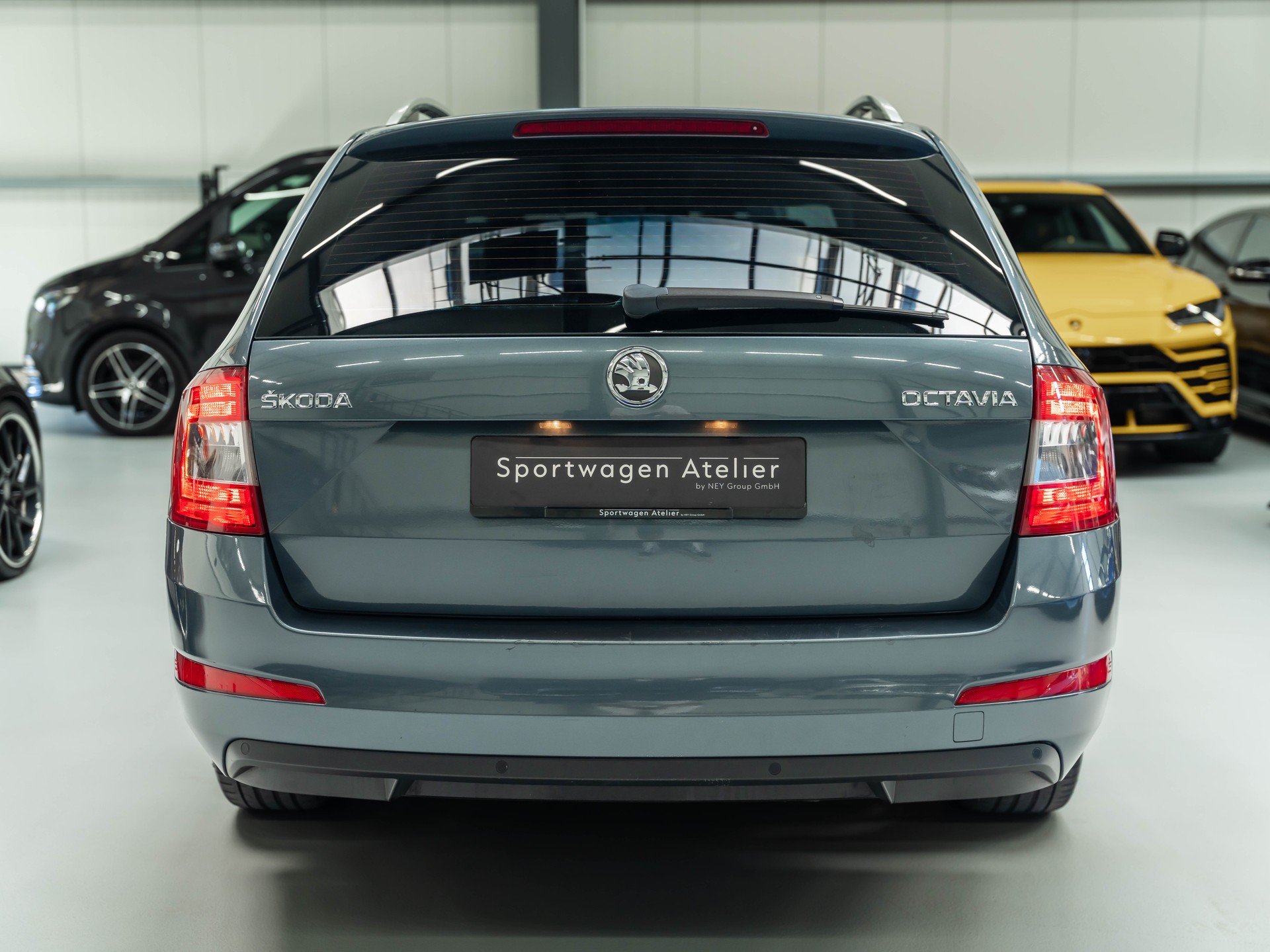 SKODA Octavia Combi 1.8 TSI Elegance 4x4 DSG-showroom-element-2