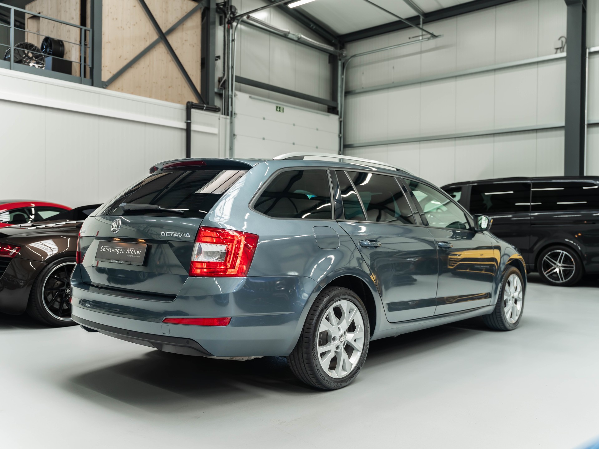 SKODA Octavia Combi 1.8 TSI Elegance 4x4 DSG-showroom-element-3