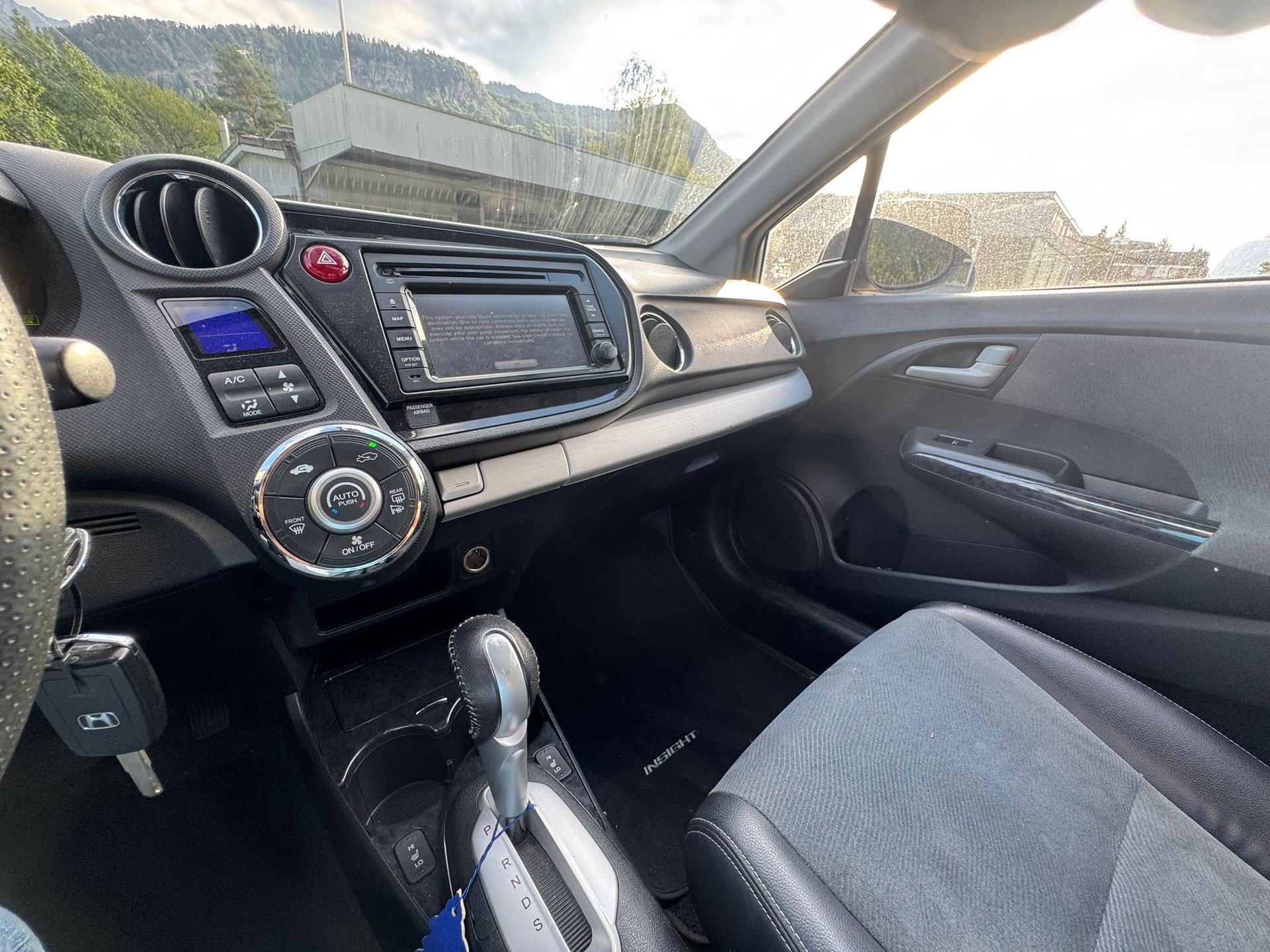 HONDA Insight 1.3i Hybrid Elegance CVT-image-11