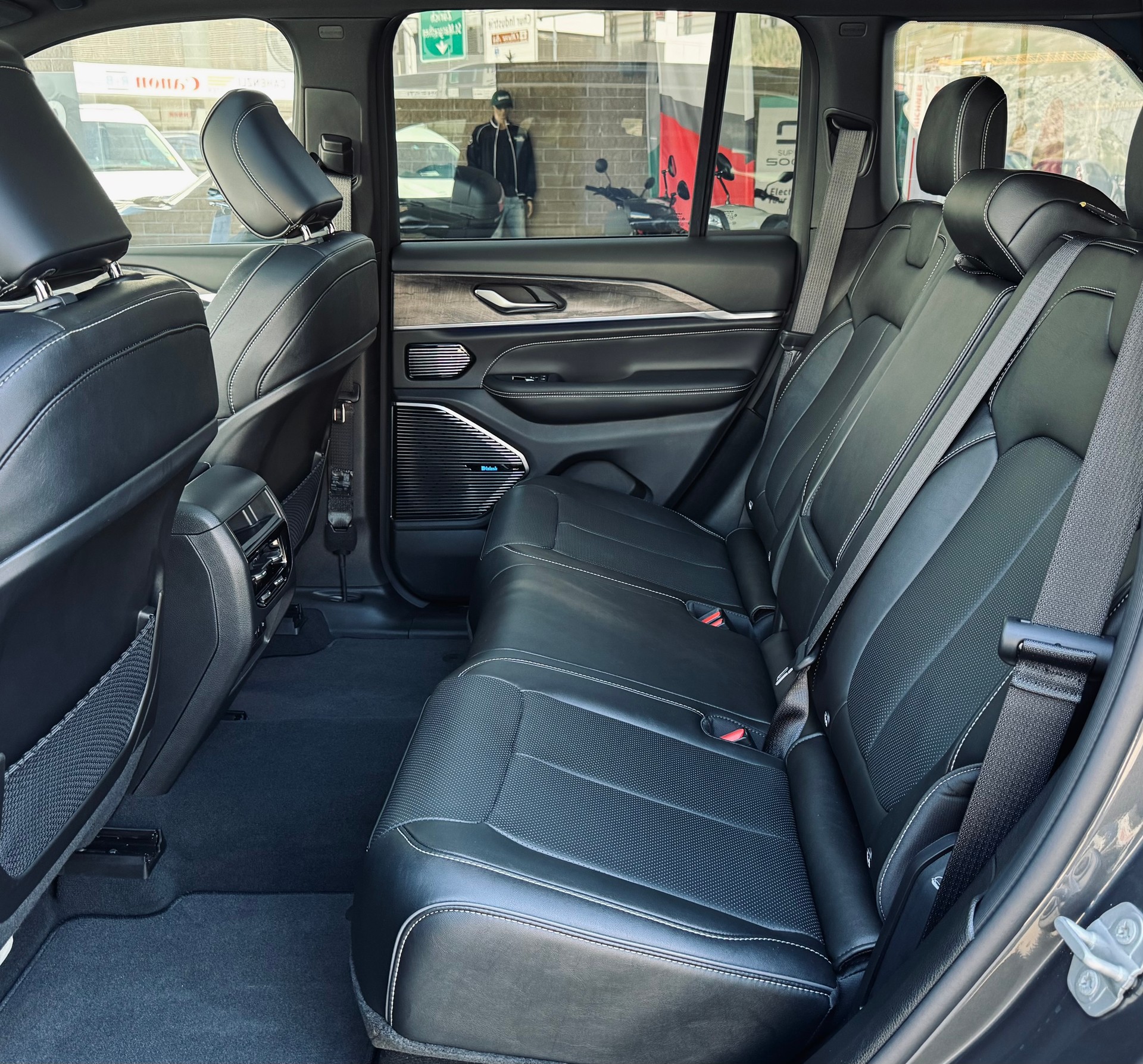 JEEP Grand Cherokee 2.0 Plug-in-Hybrid Overland 4xe-image-9