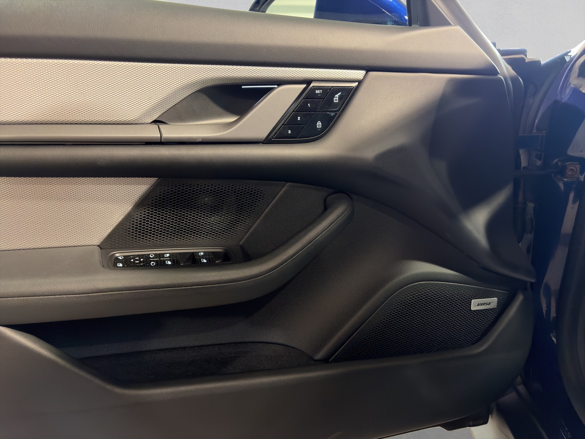 PORSCHE Taycan 4S Batterie performance 470kms autonomie-image-14