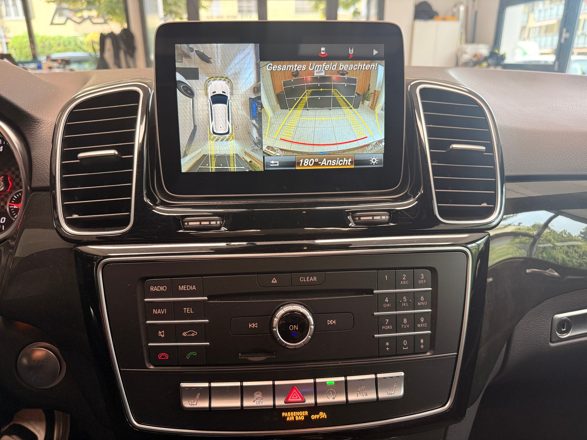 MERCEDES-BENZ GLE 350 d AMG-Line-image-9