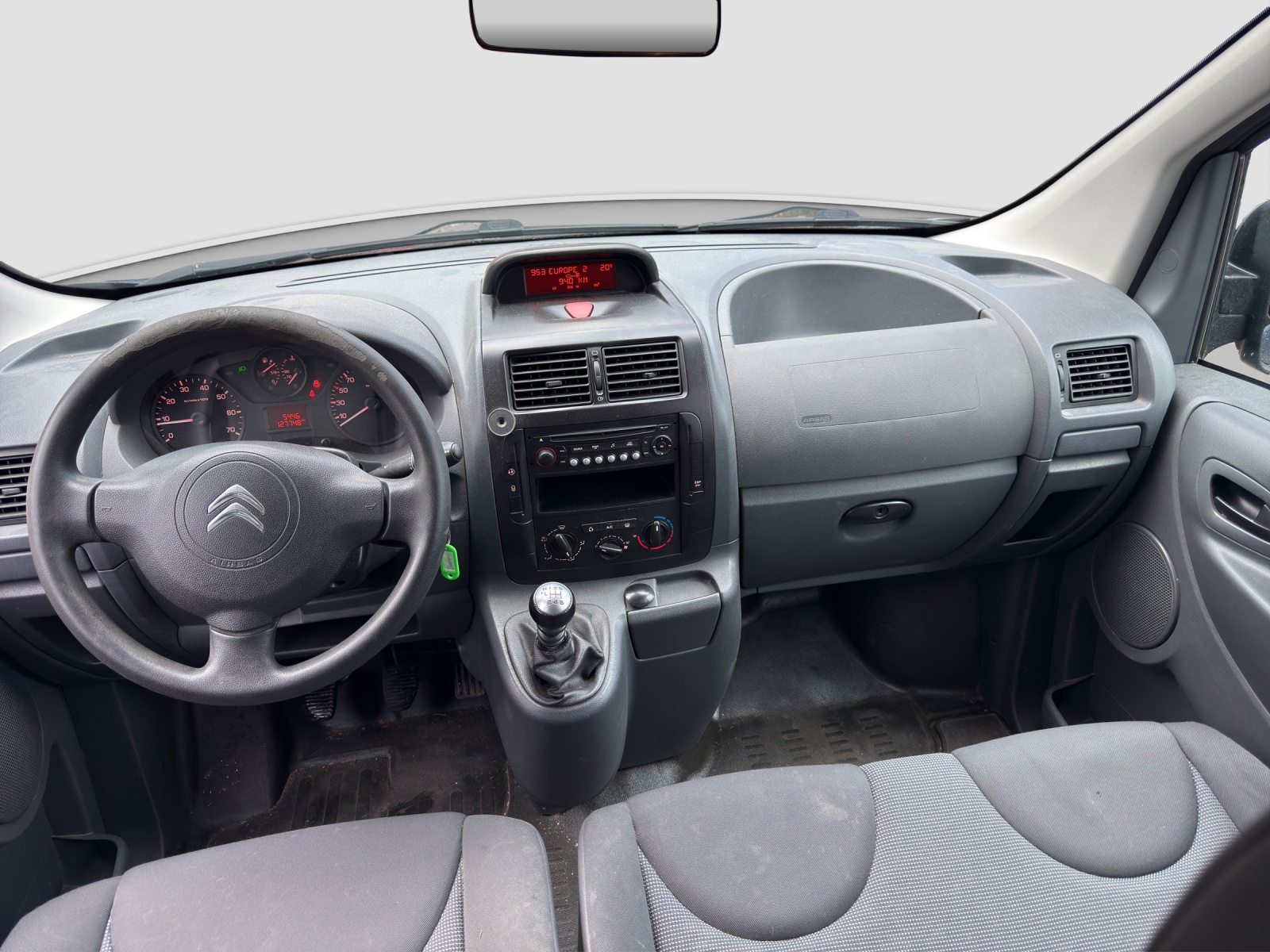 CITROEN Jumpy 2.0 HDi L2H1 Attraction-image-2
