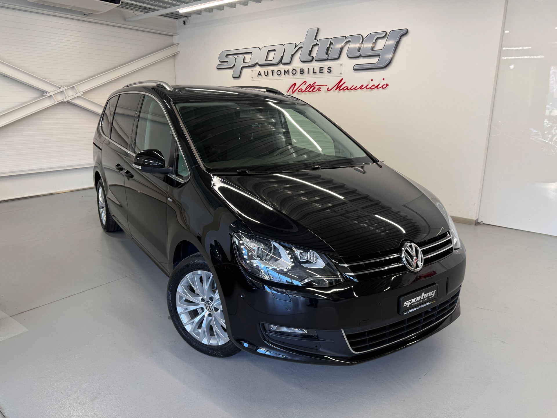 VW Sharan 2.0 TDI BlueMotion Technology Cup-showroom-element-1