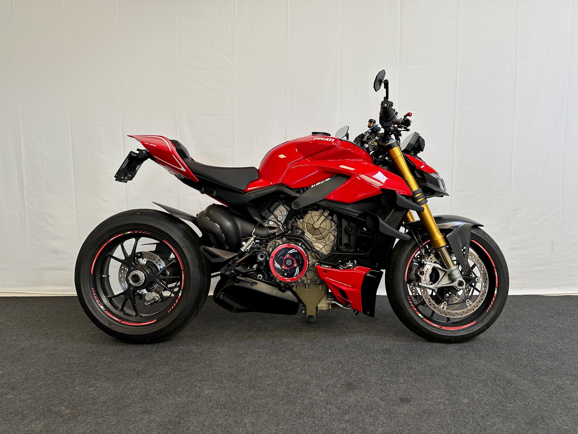 DUCATI Streetfighter V4 S-image-1