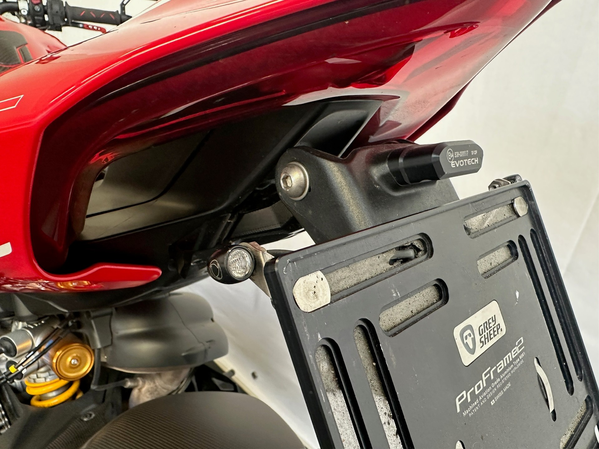 DUCATI Streetfighter V4 S-image-8