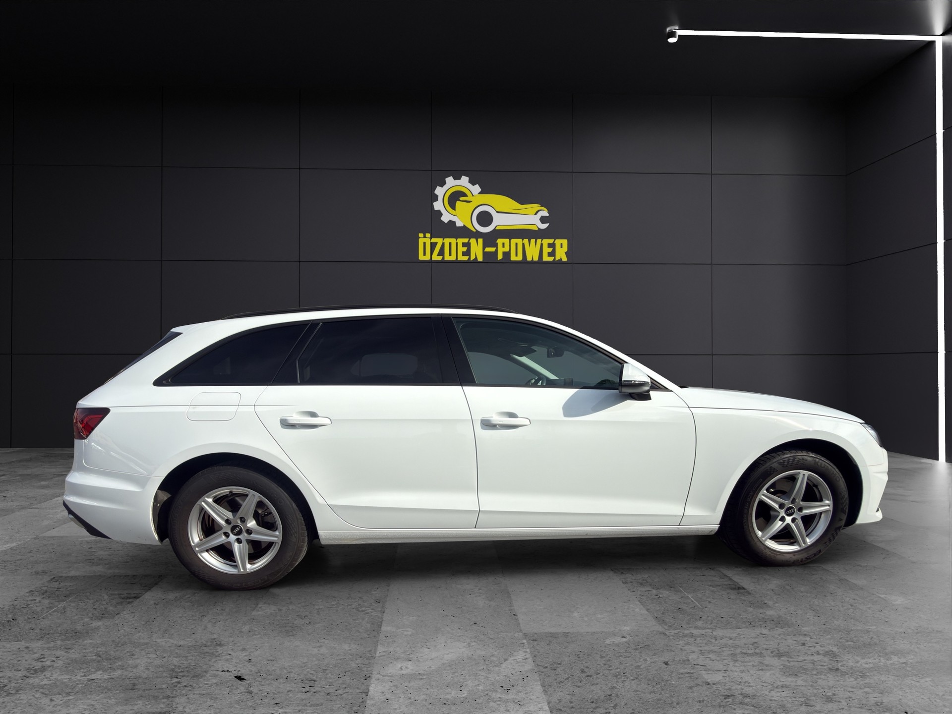 AUDI A4 Avant 35 TDI advanced S-tronic-showroom-element-3
