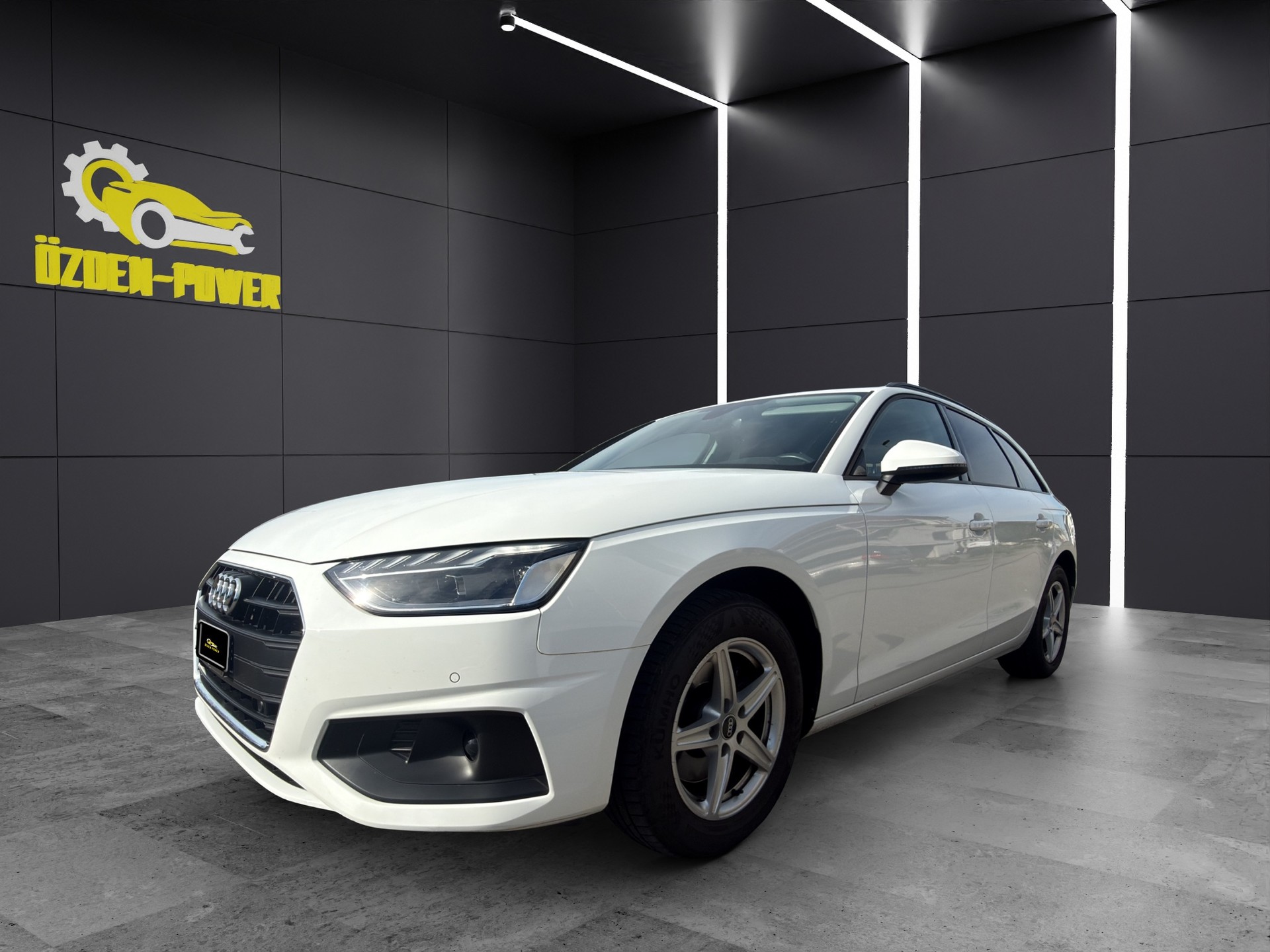 AUDI A4 Avant 35 TDI advanced S-tronic