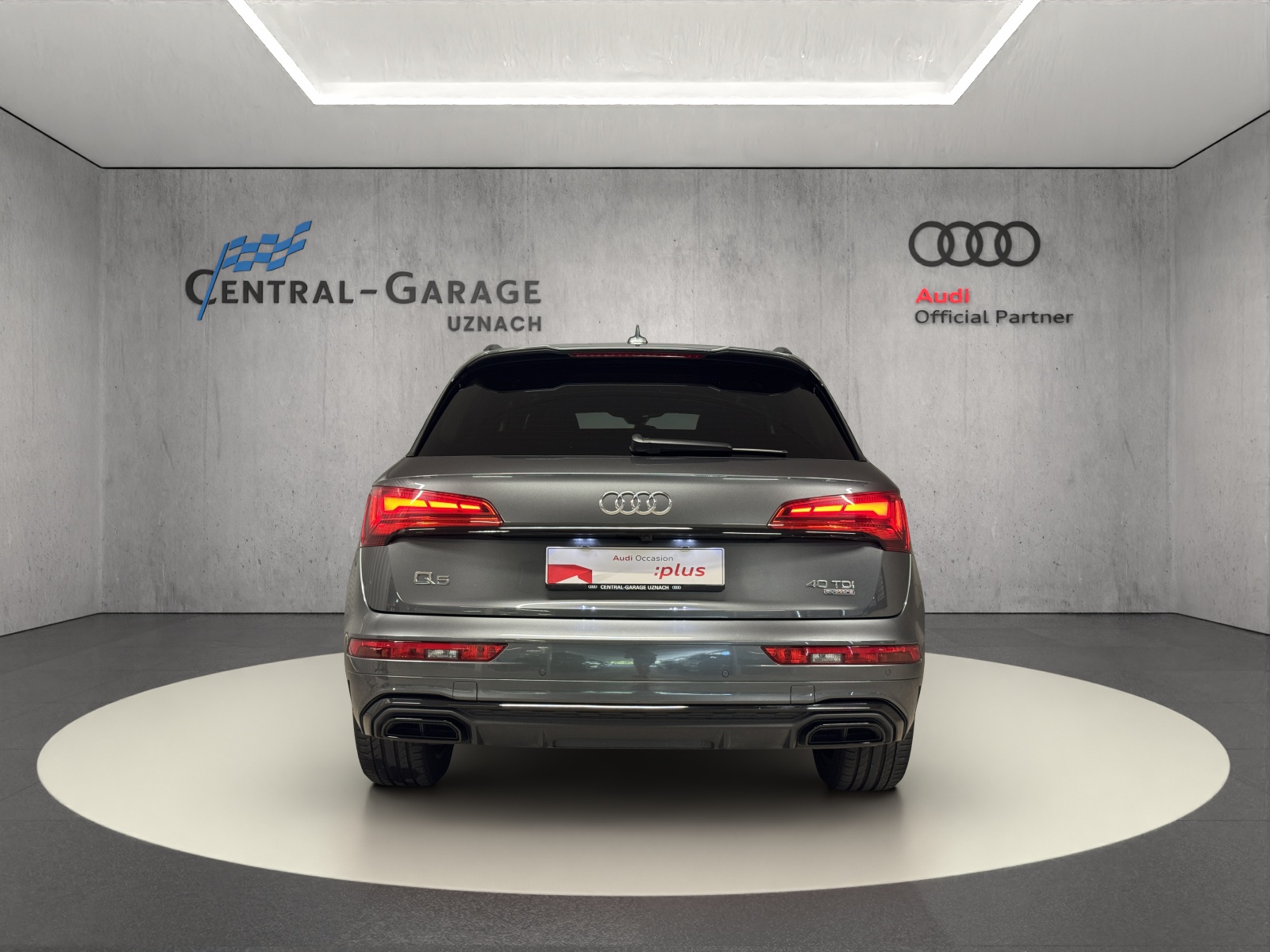AUDI Q5 40 TDI Black Edition quattro S-tronic-showroom-element-3