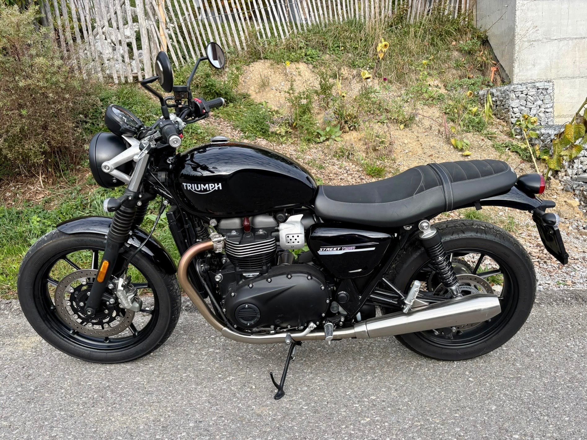 TRIUMPH Street Twin 900 i-image-1