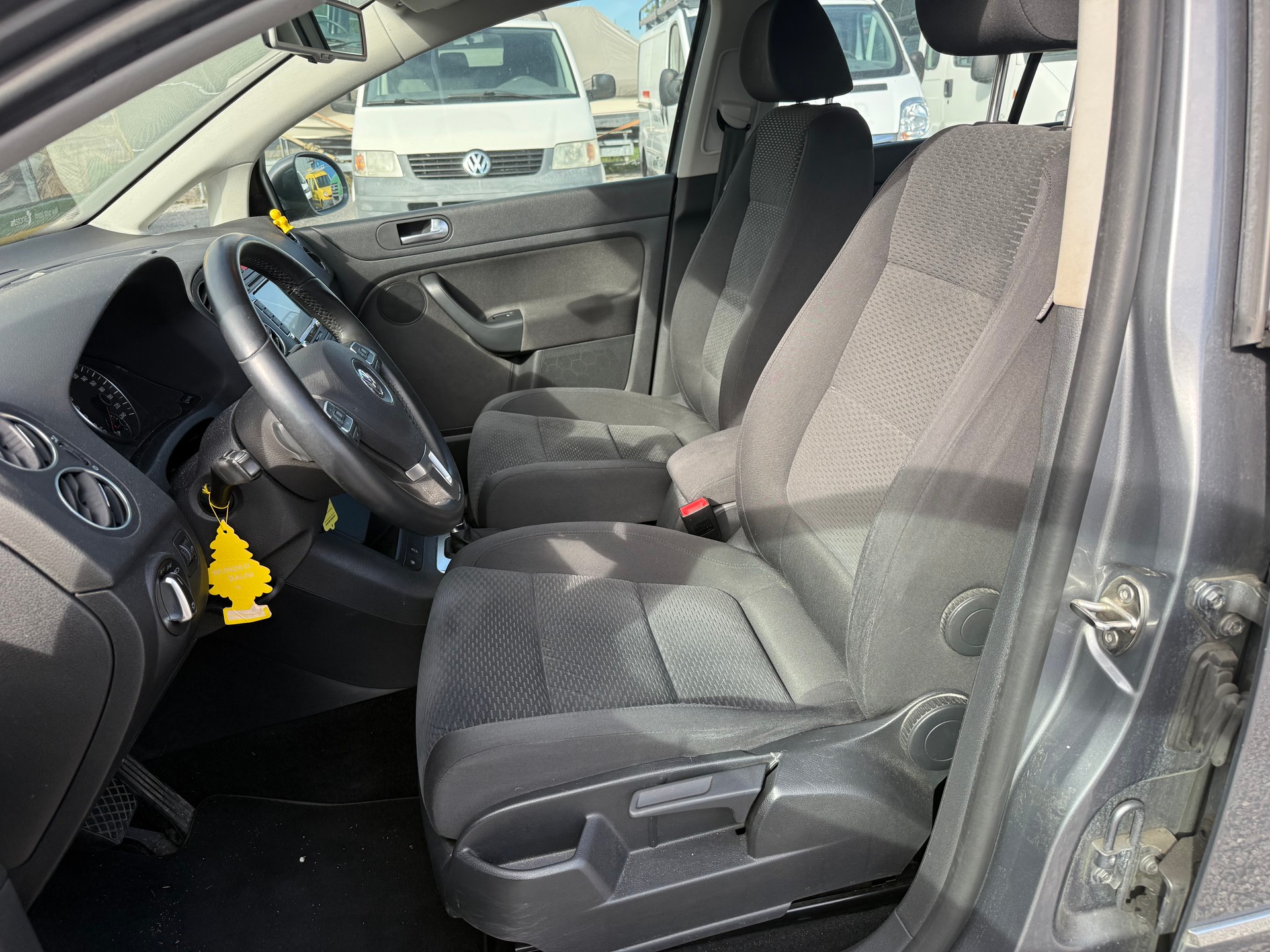 VW Golf Plus 1.4 TSI Team DSG-image-10