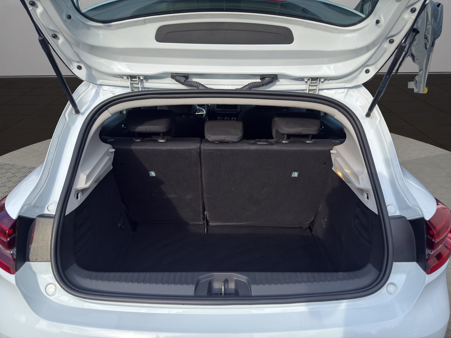 RENAULT Clio 1.0 Zen-image-8