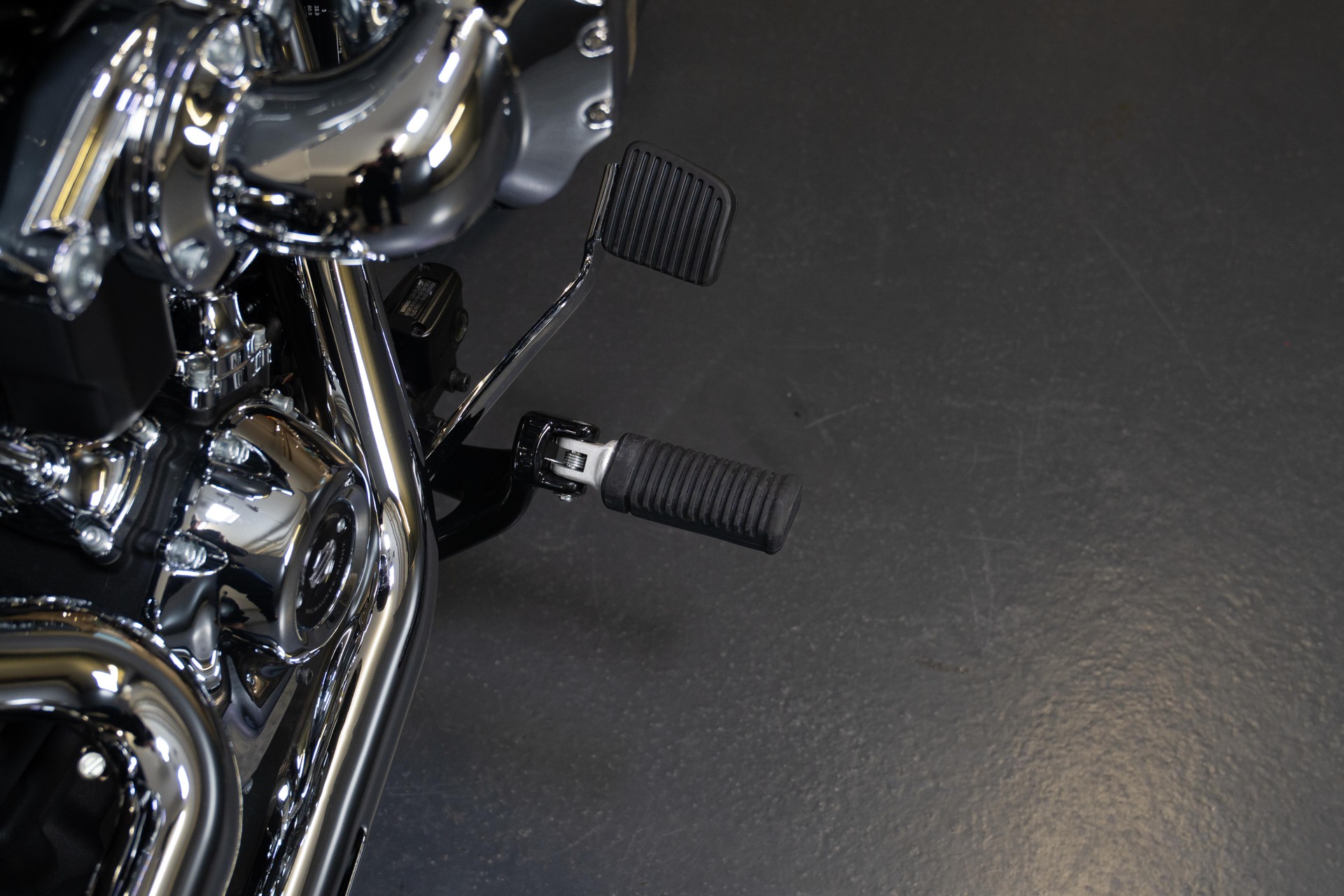 HARLEY-DAVIDSON FXBR Breakout 117-image-7