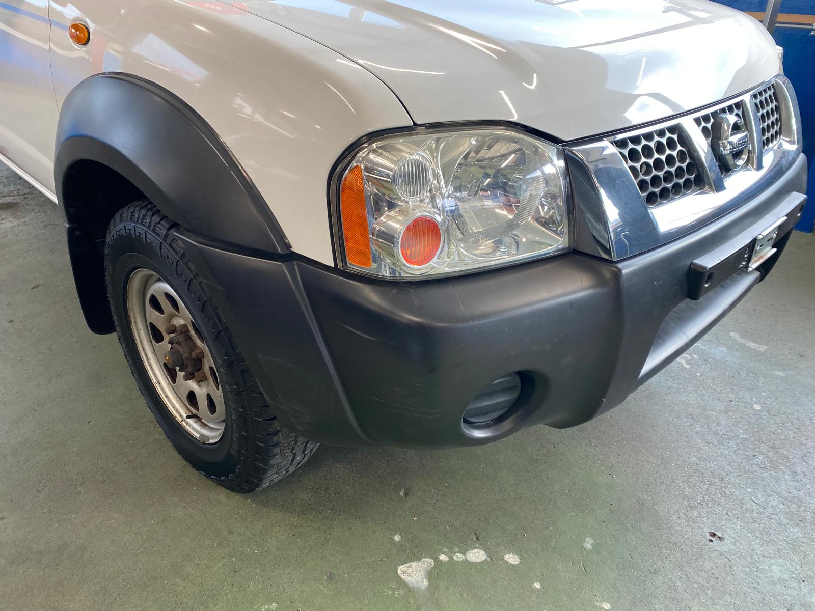 NISSAN Single Cab 4WD-image-1