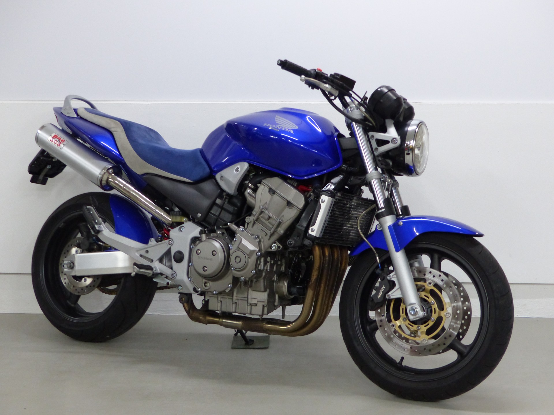 HONDA CB 900 F Hornet mit Zubehör-image-1