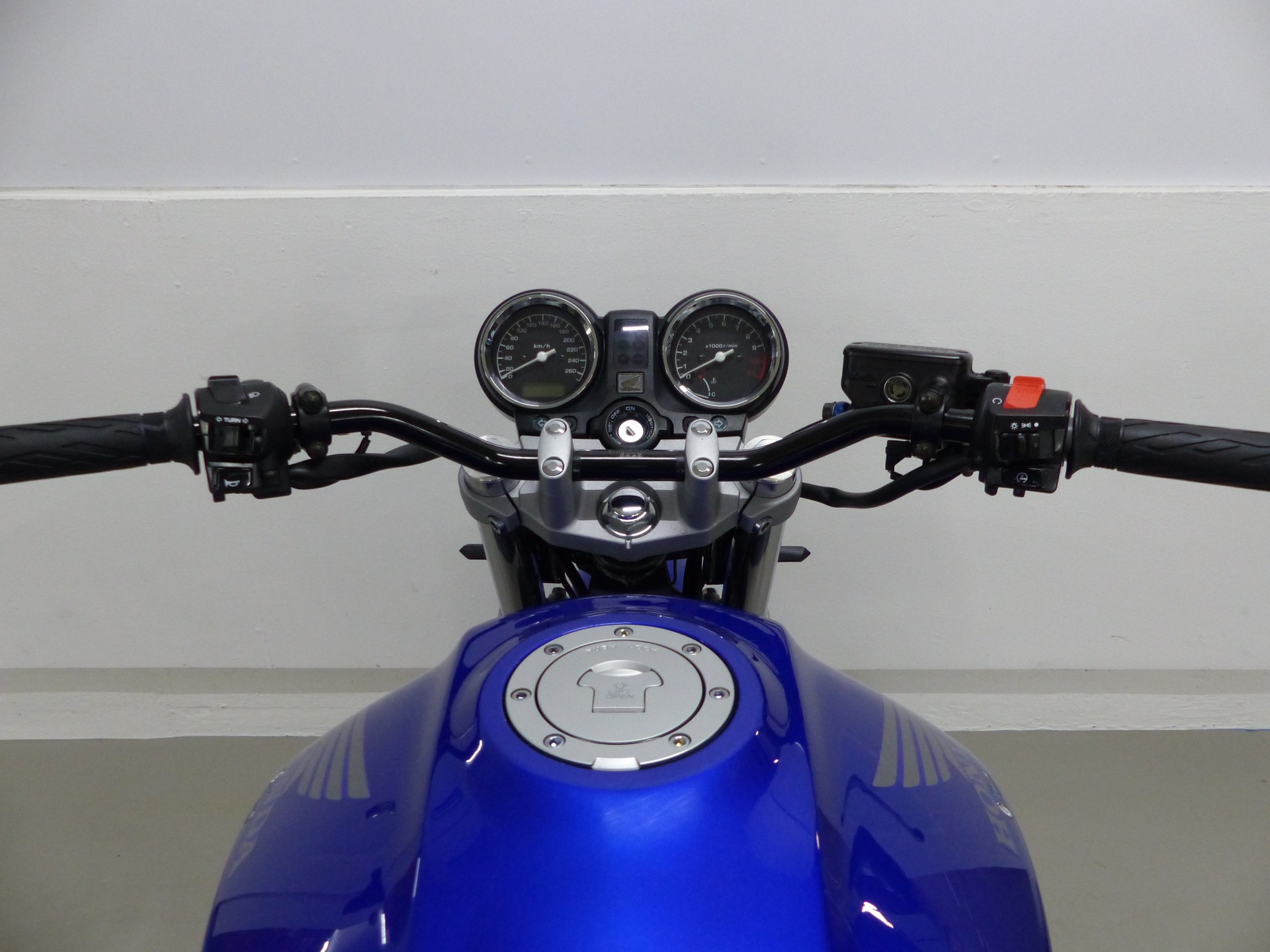 HONDA CB 900 F Hornet mit Zubehör-image-14
