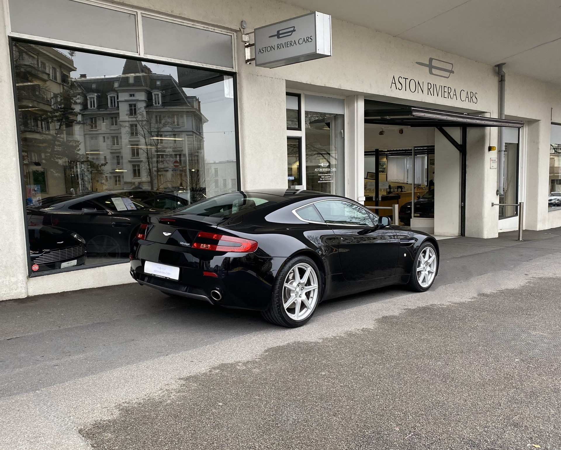 ASTON MARTIN V8 Vantage 4.3 Sportshift-image-4