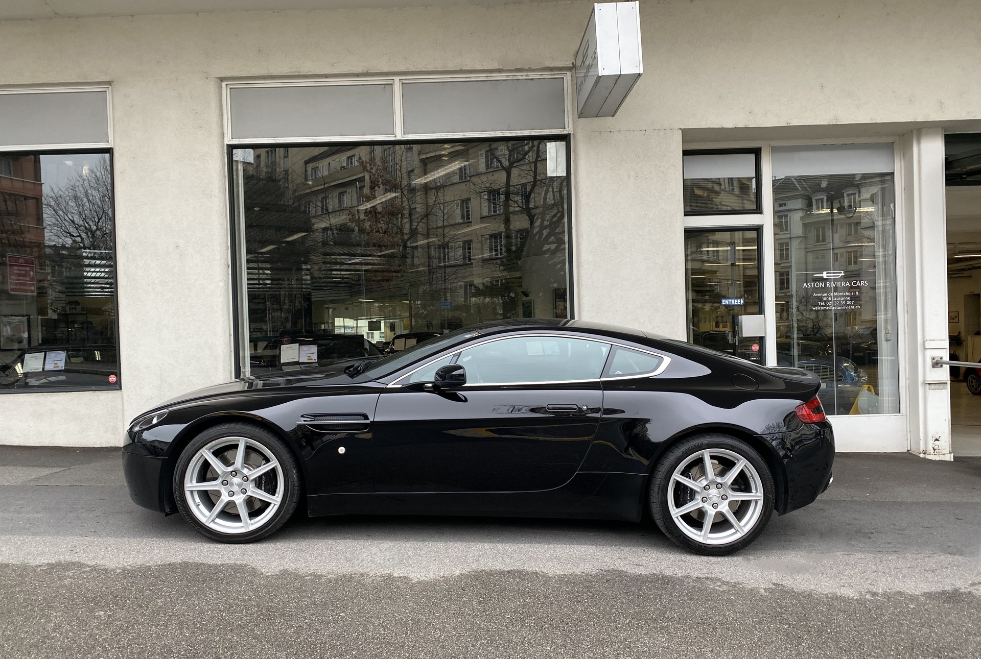 ASTON MARTIN V8 Vantage 4.3 Sportshift-image-2
