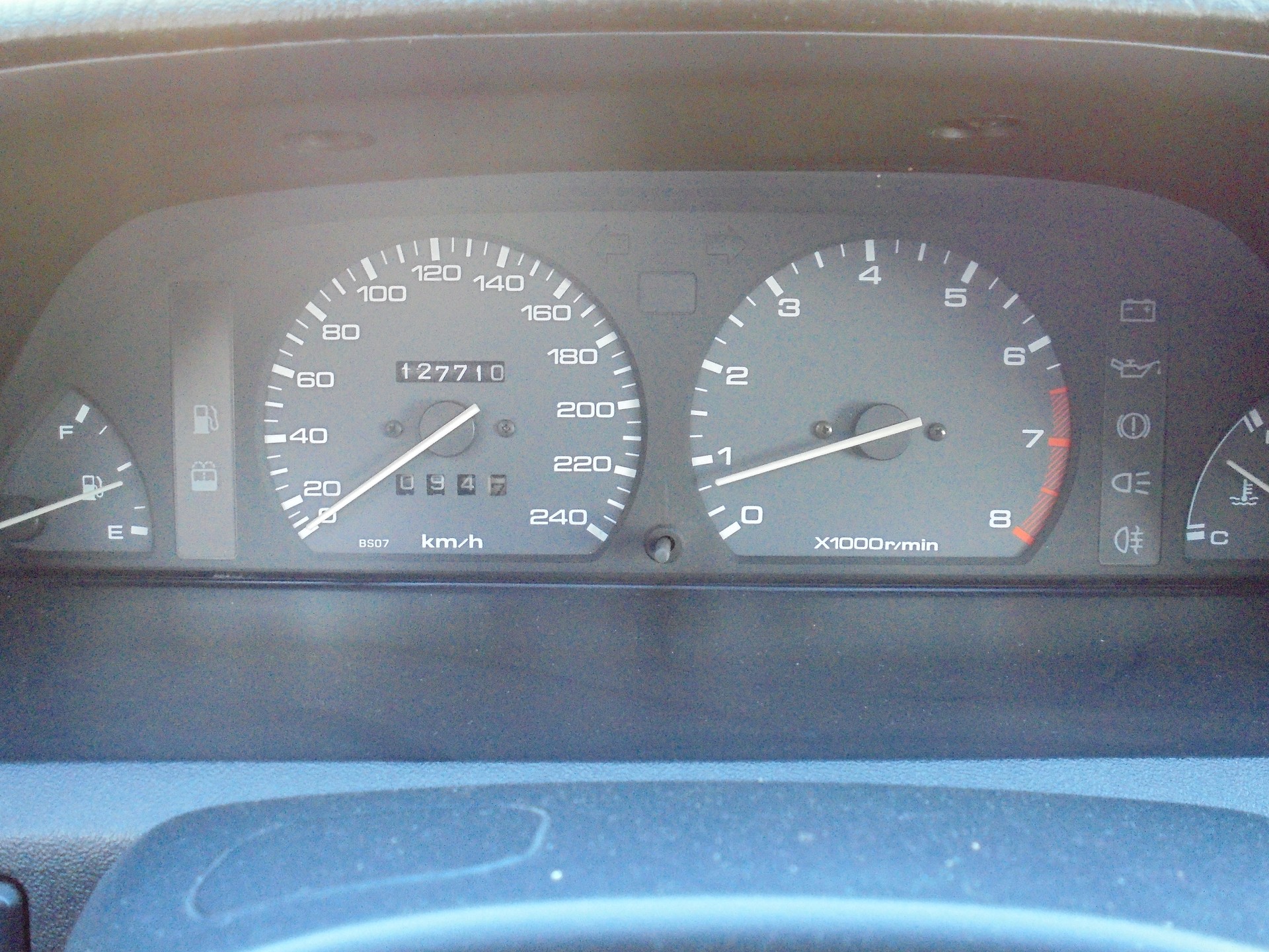 MAZDA 323 1.8i 16V GTX Turbo4WD-image-17