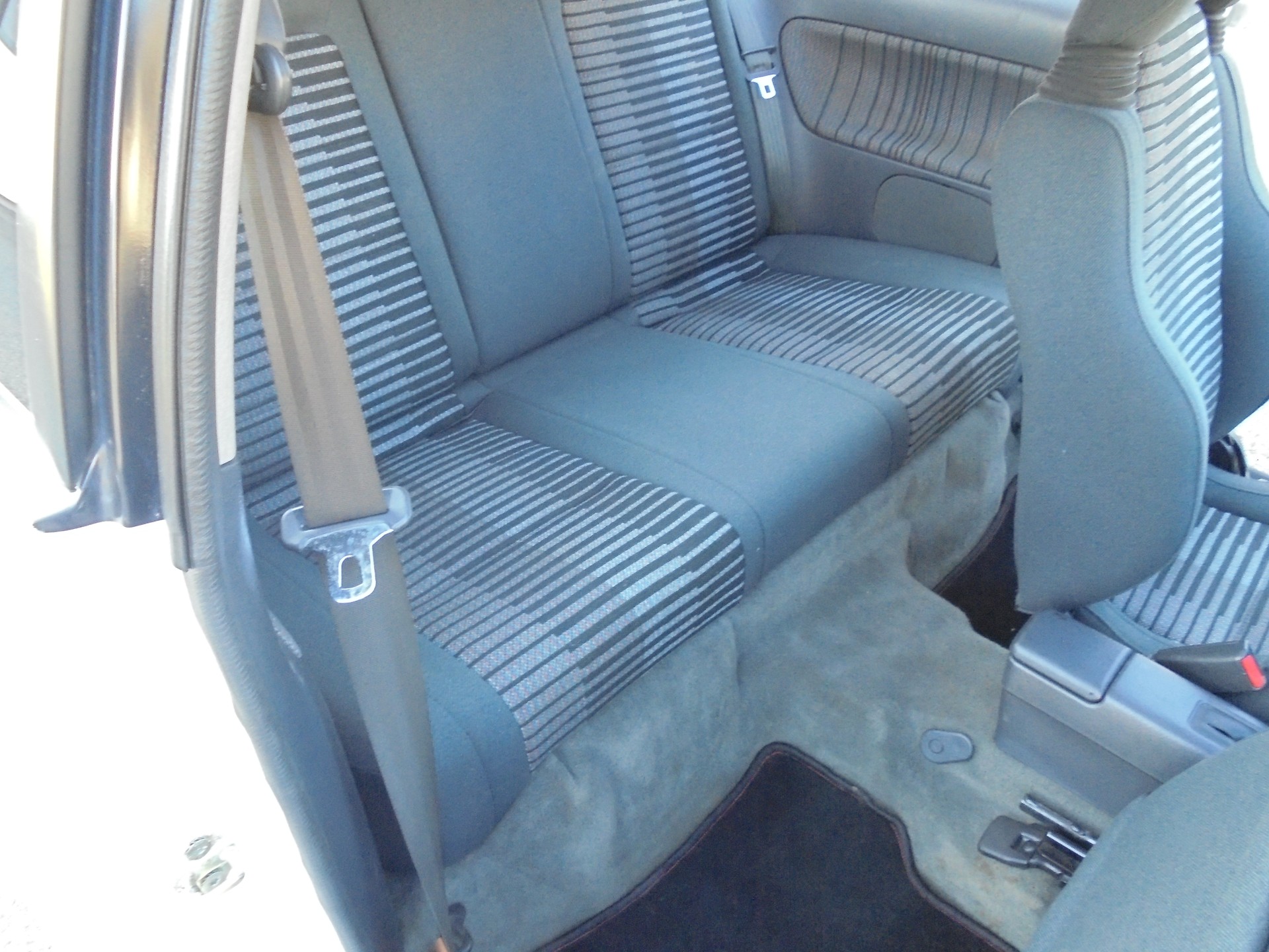MAZDA 323 1.8i 16V GTX Turbo4WD-image-11