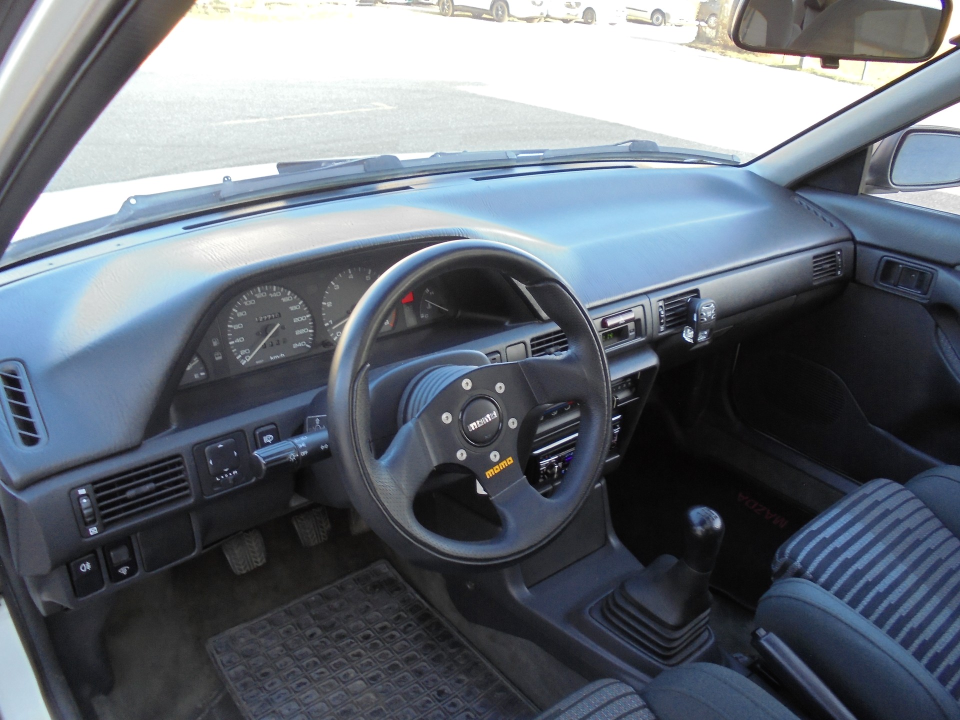 MAZDA 323 1.8i 16V GTX Turbo4WD-image-14