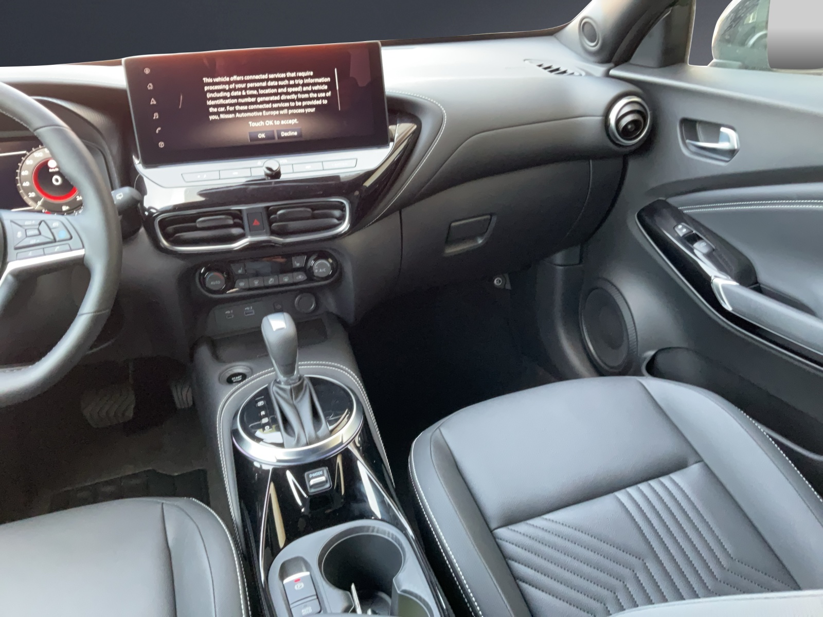 NISSAN Juke 1.6 FHEV Tekna-image-10