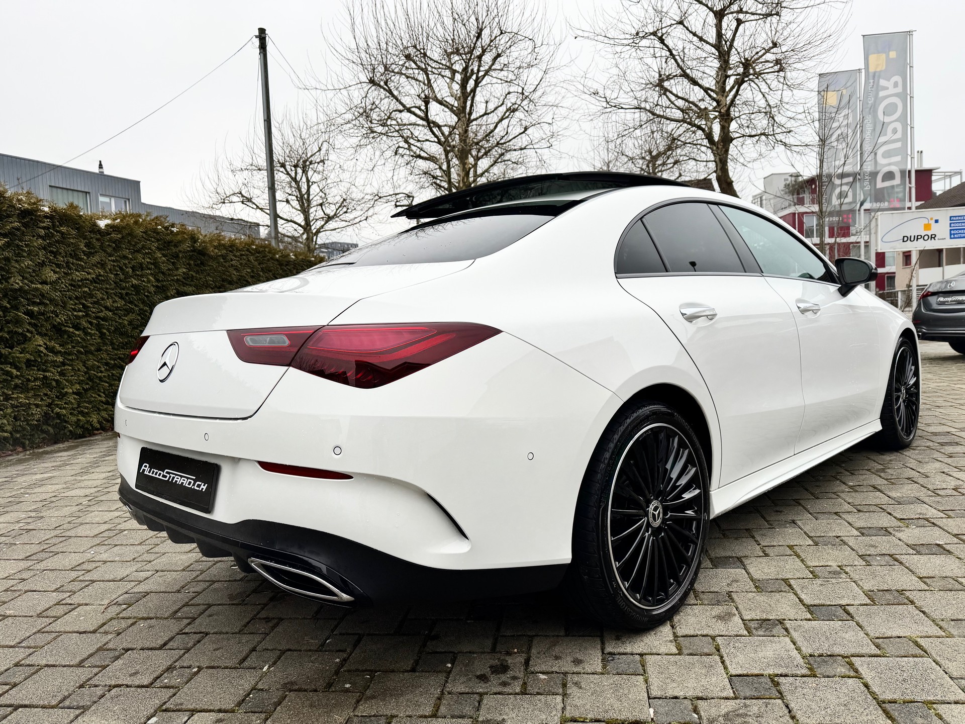 MERCEDES-BENZ CLA 220 d AMG Line 8G-DCT-showroom-element-3
