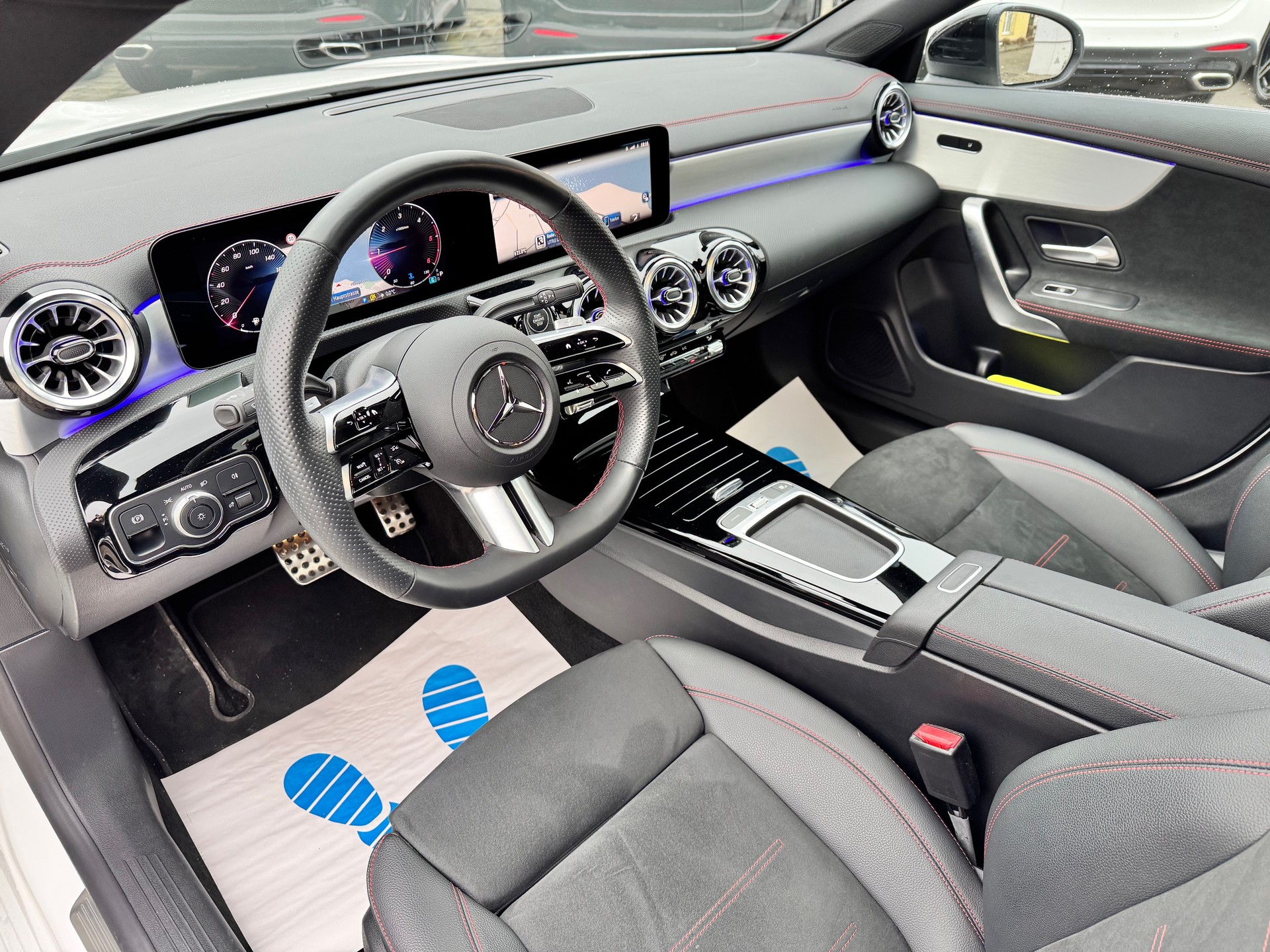 MERCEDES-BENZ CLA 220 d AMG Line 8G-DCT-image-6