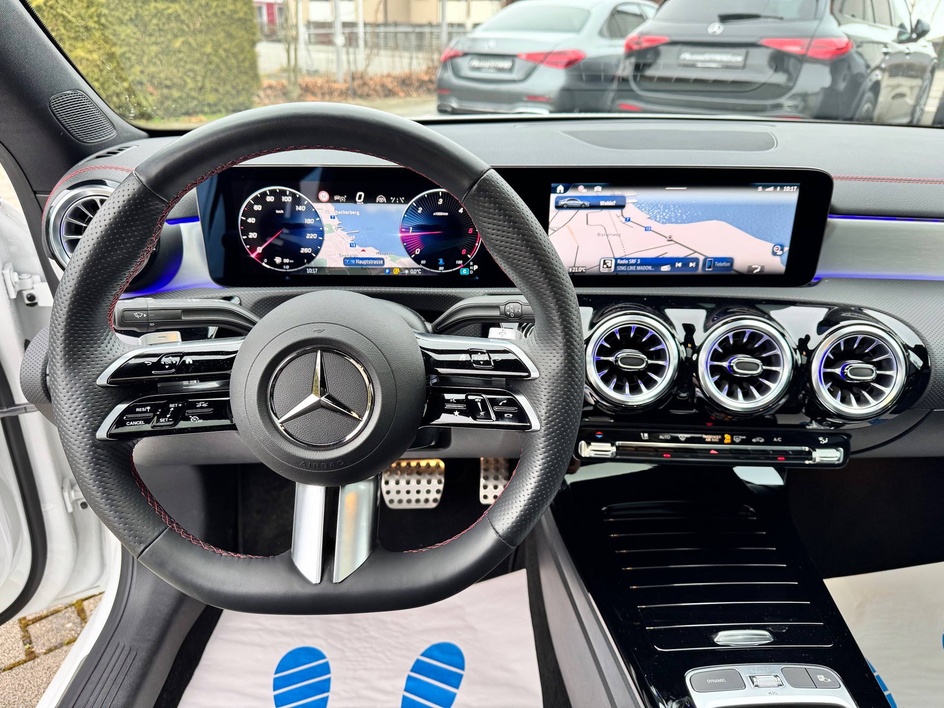 MERCEDES-BENZ CLA 220 d AMG Line 8G-DCT-image-8