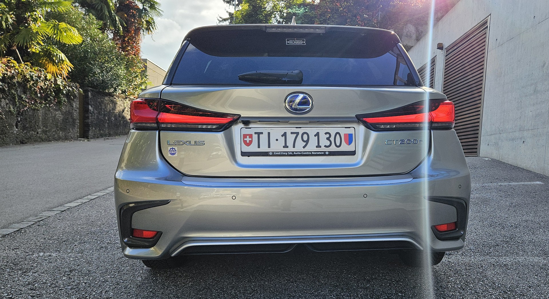 LEXUS CT 200h 1.8 excellence CVT-image-3