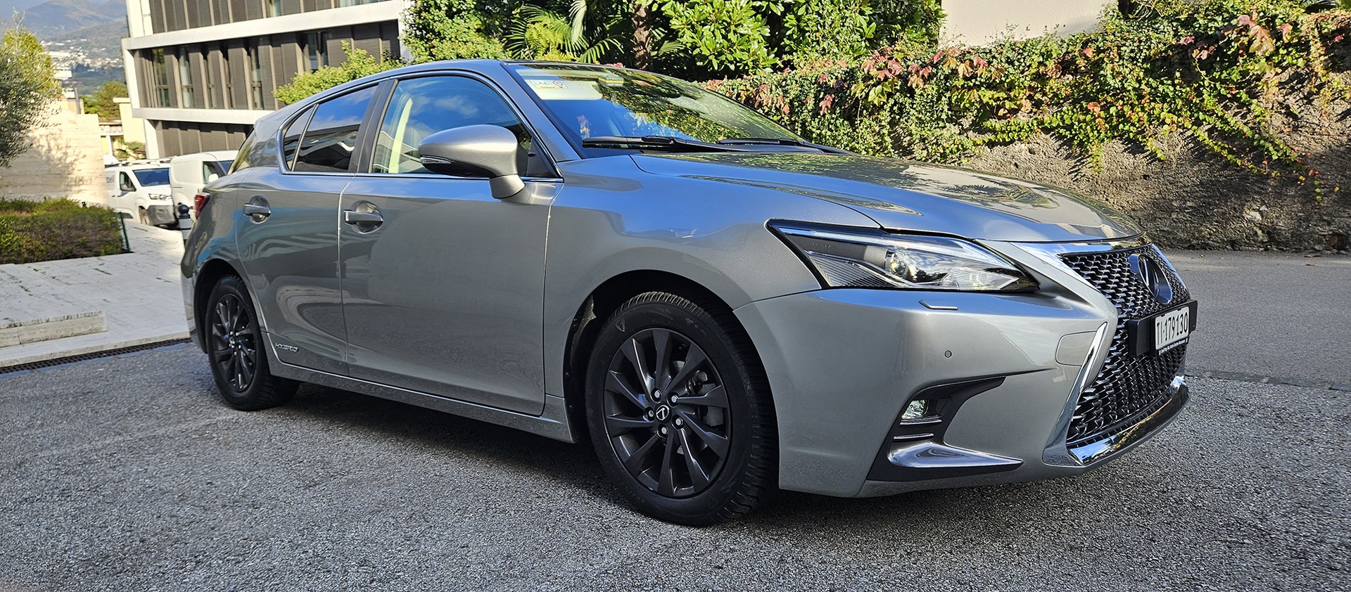 LEXUS CT 200h 1.8 excellence CVT-image-5