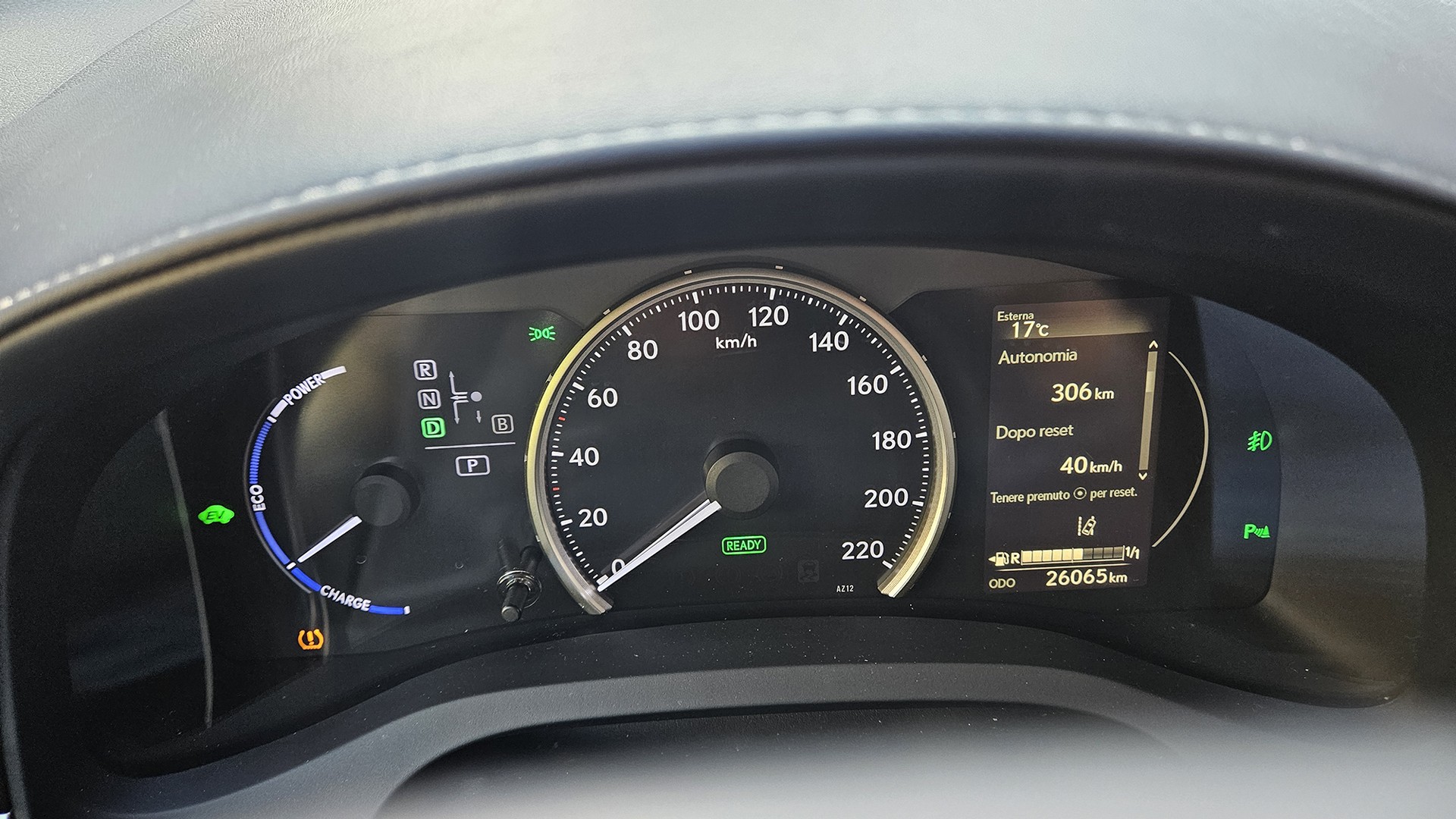 LEXUS CT 200h 1.8 excellence CVT-image-8