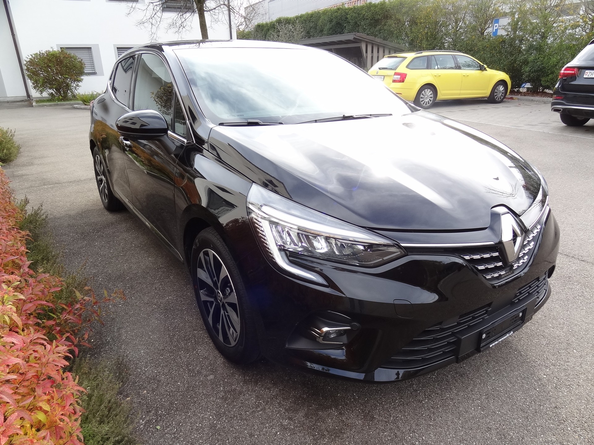 RENAULT Clio 1.6 E-Tech Black Techno-image-5