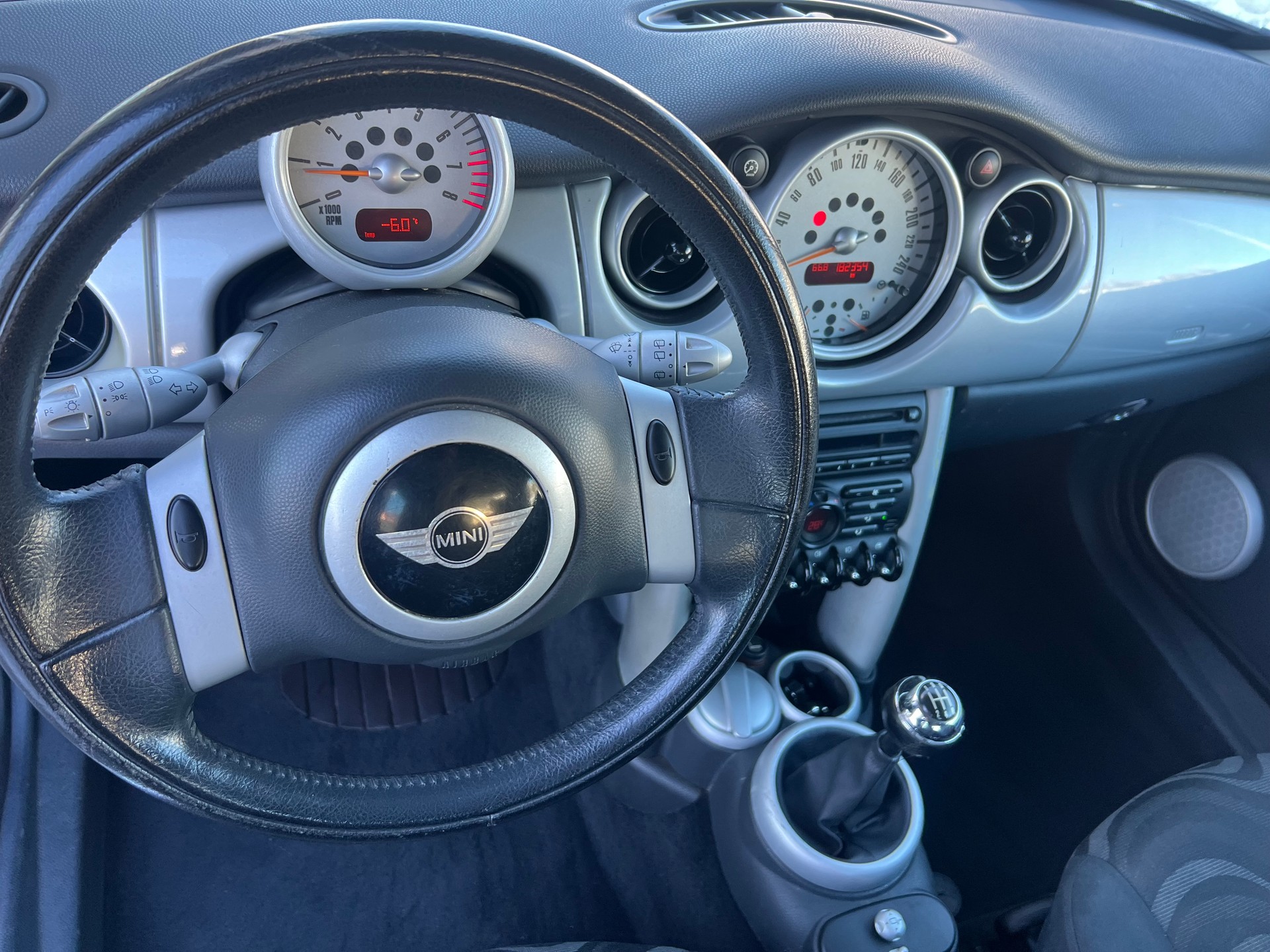 MINI One-image-6