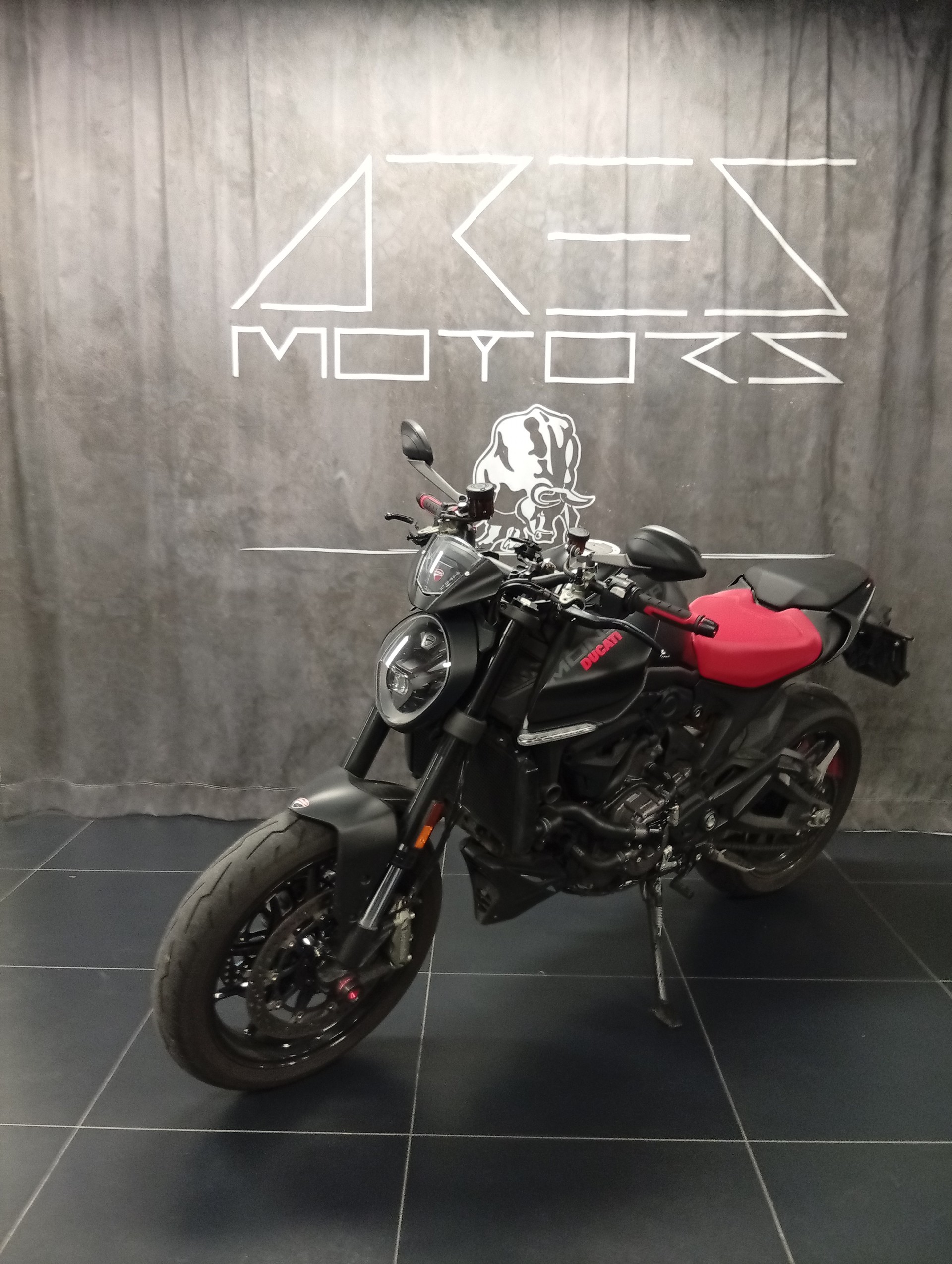 DUCATI Monster + 937 Dark Staealth-image-2