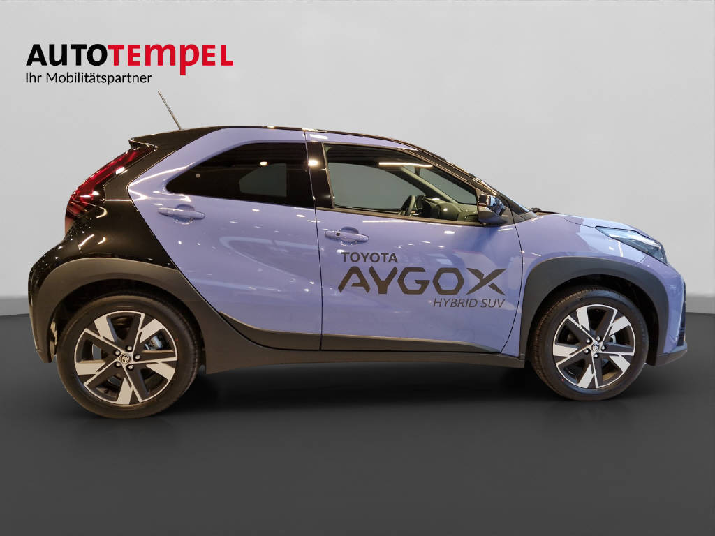 TOYOTA Aygo X 1.5 VVT-i HSD Trend 48141/004-image-4