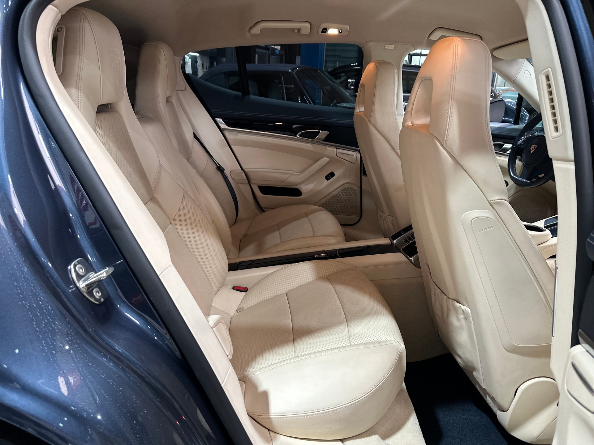 PORSCHE Panamera S 4.8 PDK-image-15
