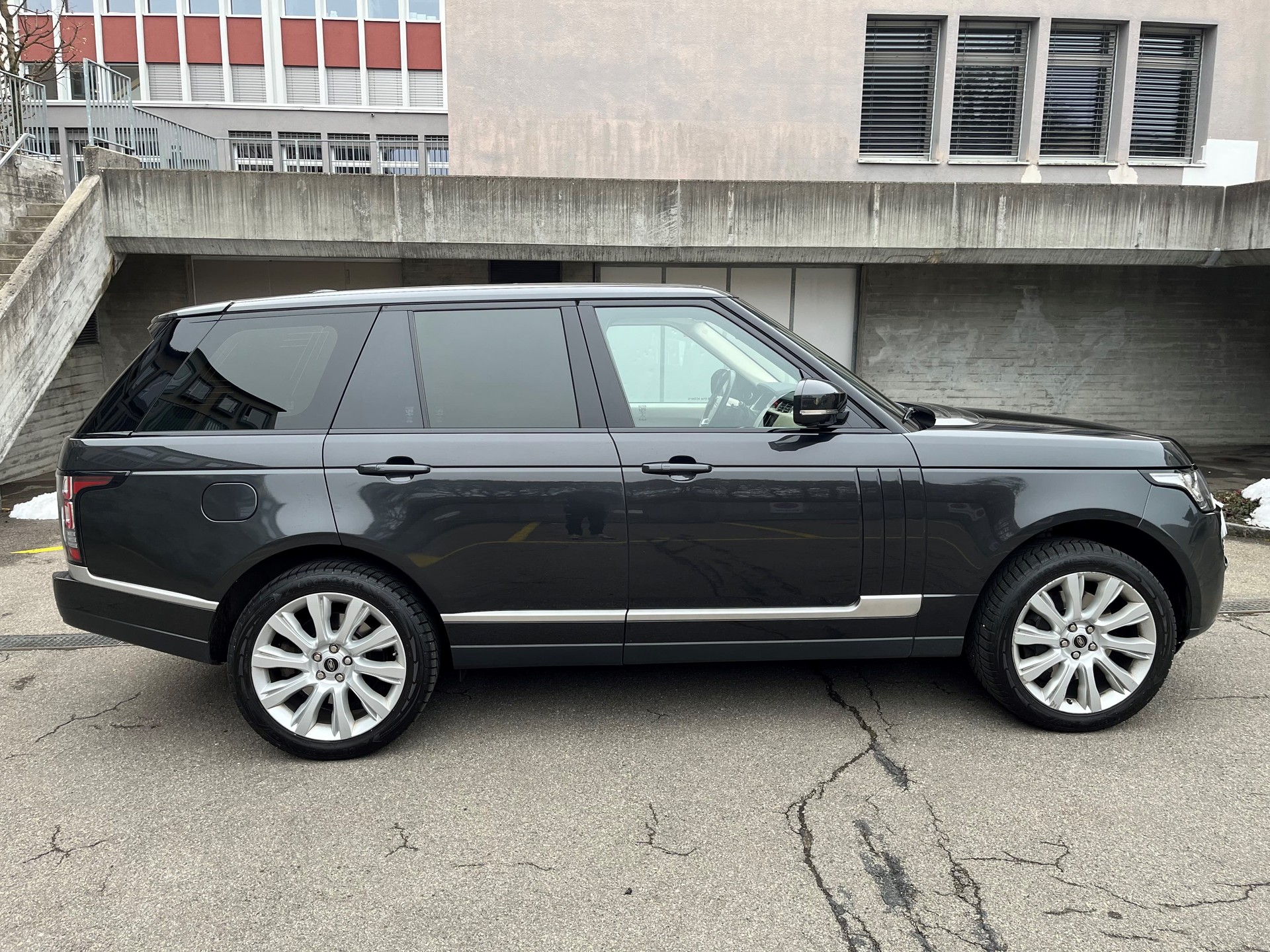 LAND ROVER Range Rover 5.0 V8 SC Vogue Automatic-image-6