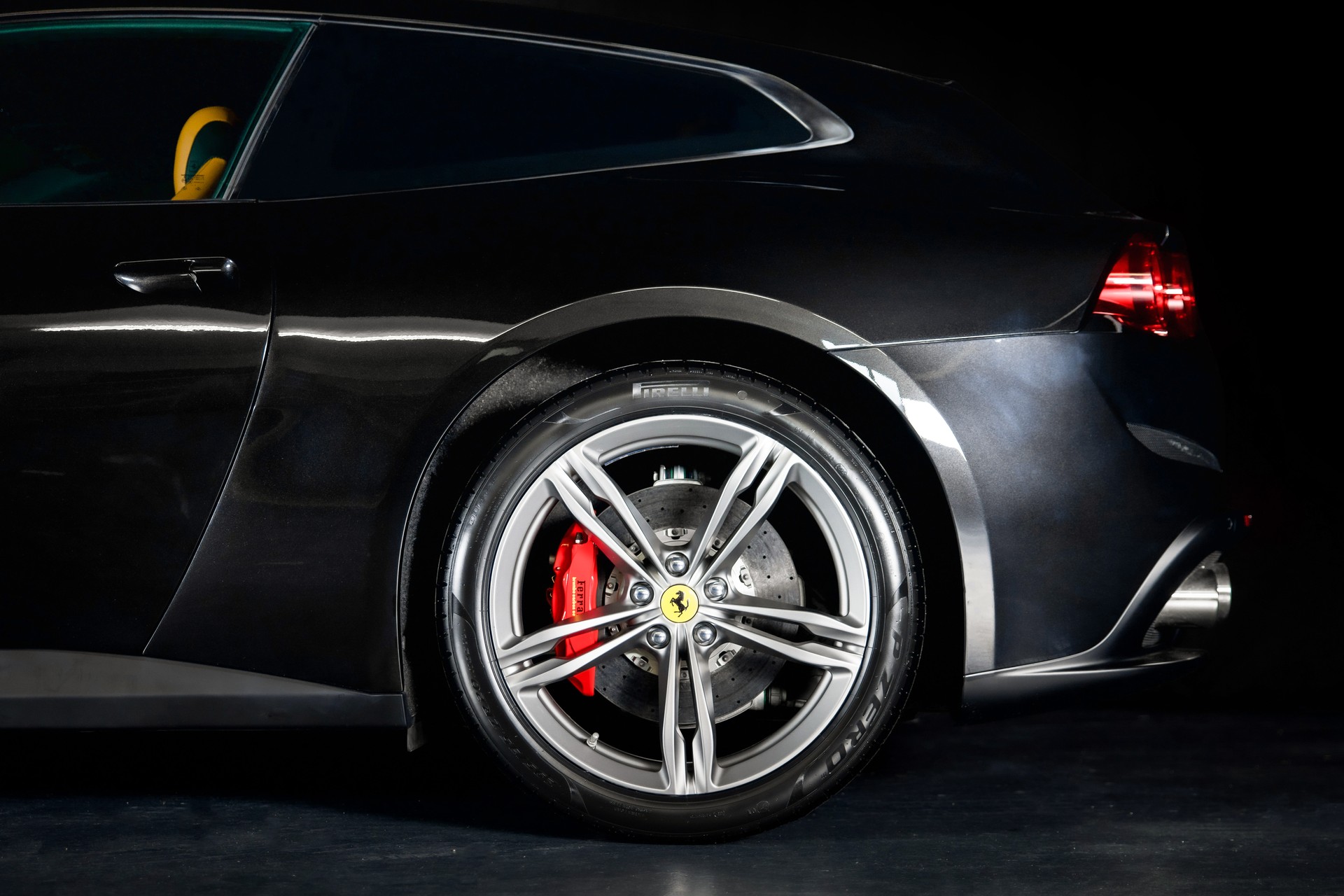 FERRARI GTC 4 Lusso-image-5