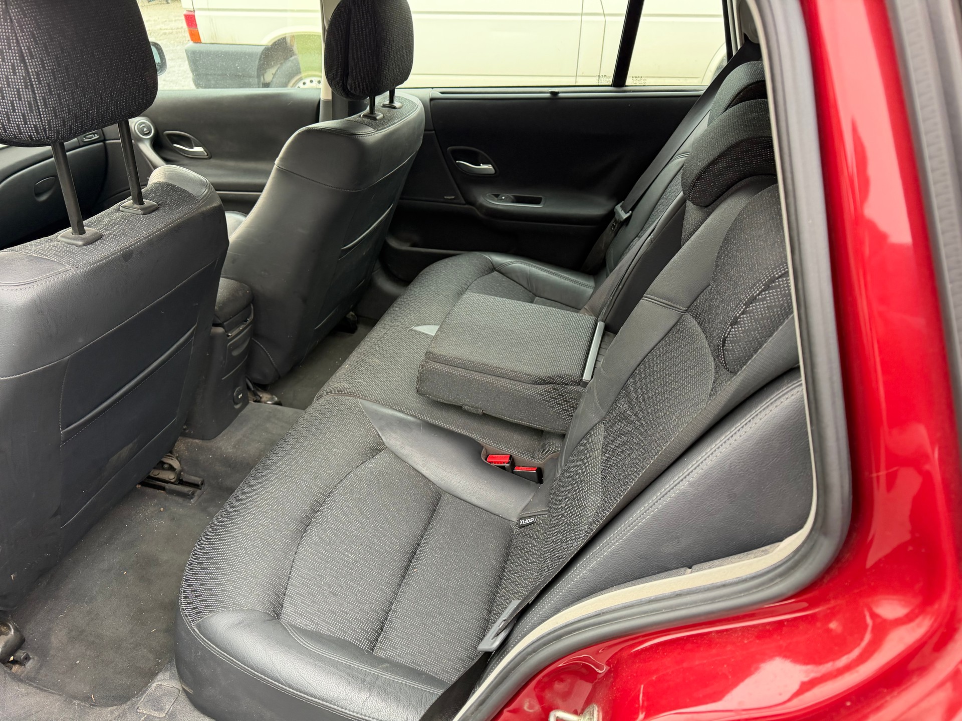RENAULT Laguna Grandtour 2.0 16V Dynamique-image-4