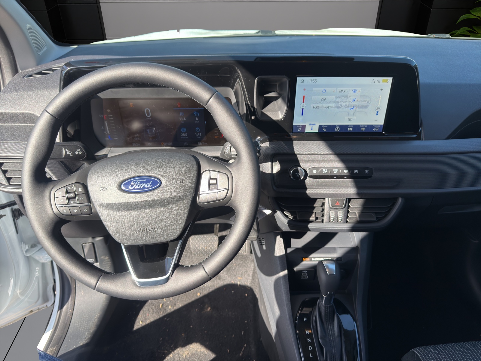 FORD Transit Courier Van 1.0 EcoBoost Trend Automat-image-10