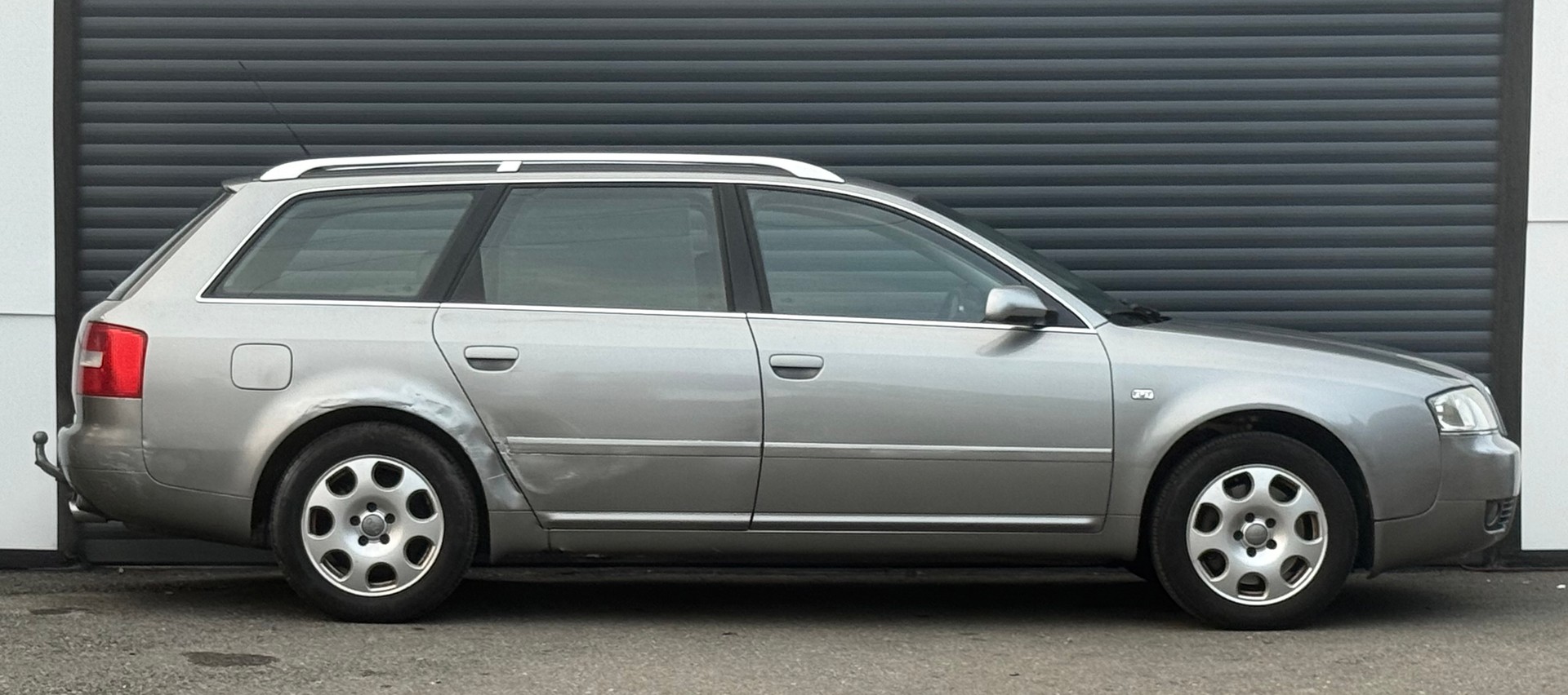 AUDI A6 Avant 3.0 quattro-image-3
