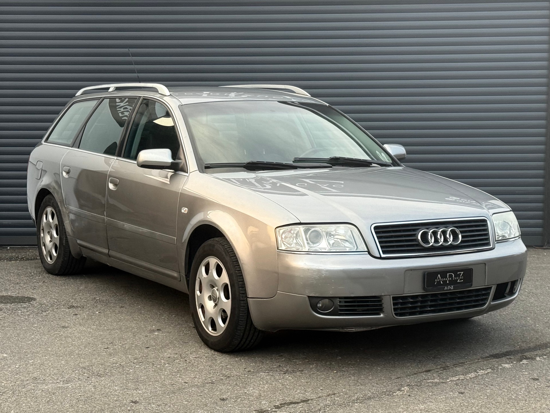 AUDI A6 Avant 3.0 quattro-image-2