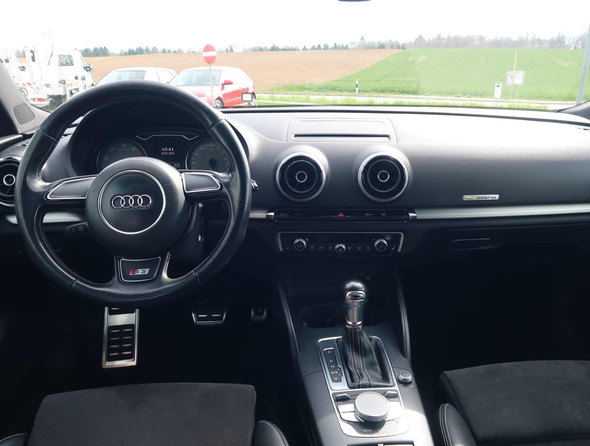 AUDI S3 Sportback 2.0 TFSI quattro S-Tronic-image-9