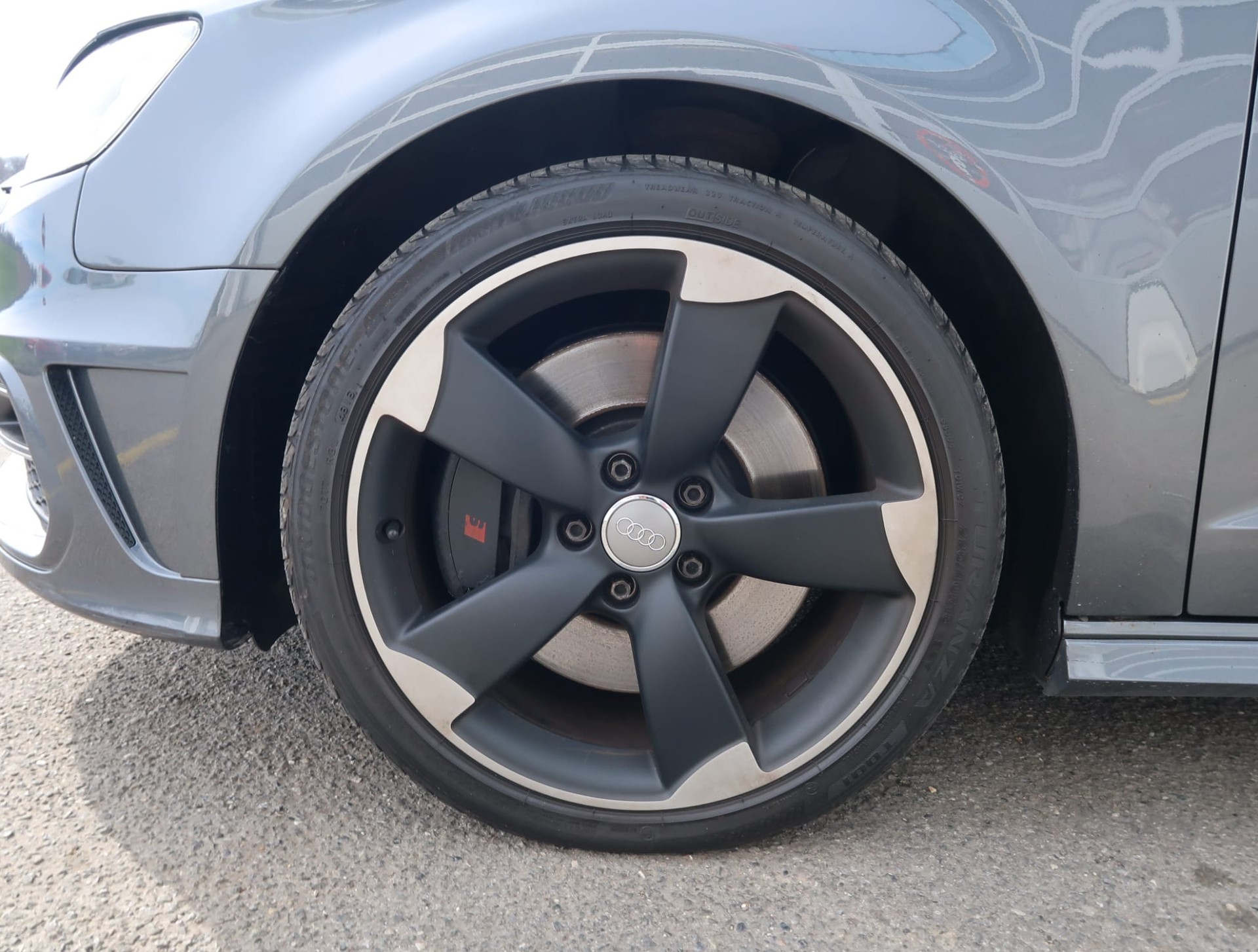 AUDI S3 Sportback 2.0 TFSI quattro S-Tronic-image-28