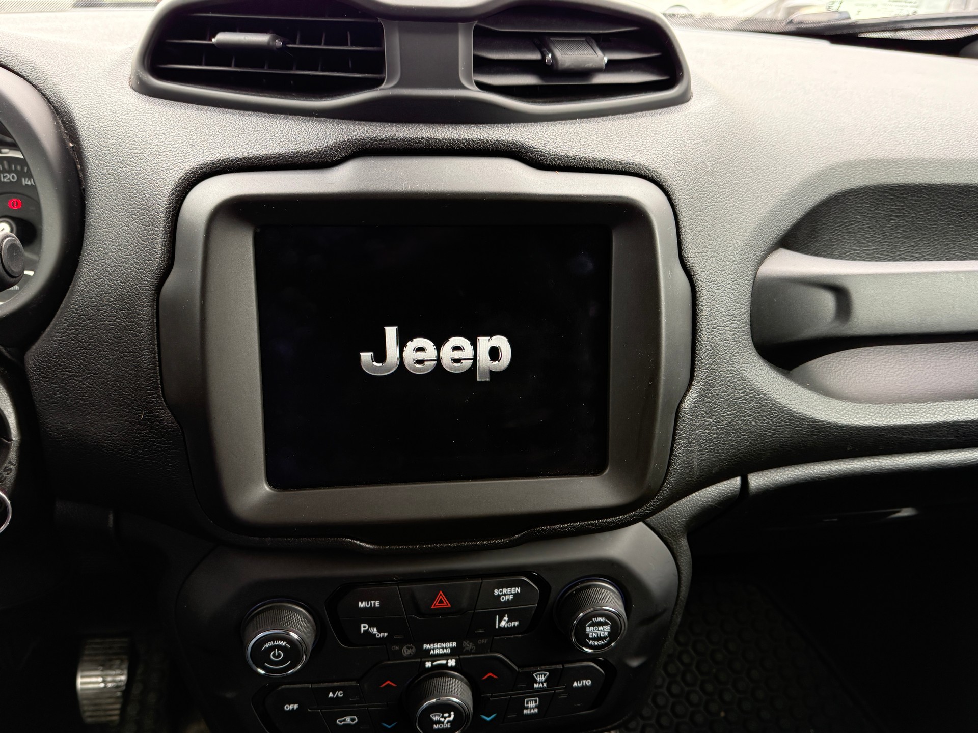 JEEP Renegade 1.0 Turbo Night Eagle - Expertisée, AB MFK : 23.12.2025 - Grand Service fait à 72’786 km - Garantie 12 mois-image-13