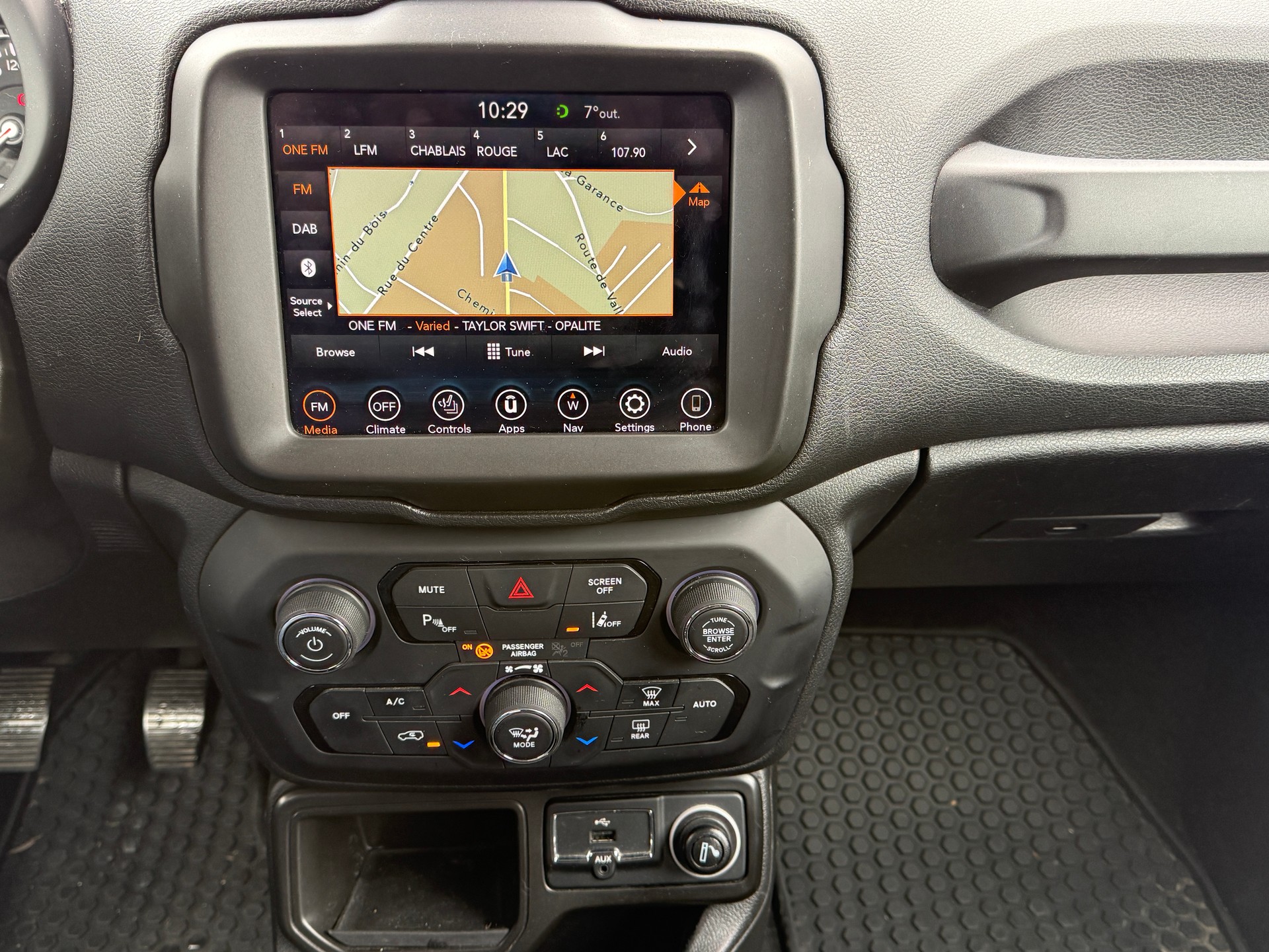 JEEP Renegade 1.0 Turbo Night Eagle - Expertisée, AB MFK : 23.12.2025 - Grand Service fait à 72’786 km - Garantie 12 mois-image-12